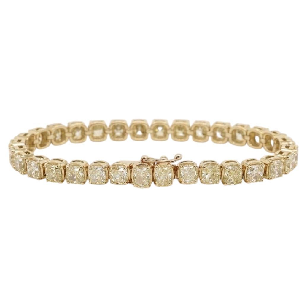 Tennisarmband aus 18-karätigem Gold mit einem 15,5-Karat-Fancy-Yellow-Diamanten im Angebot