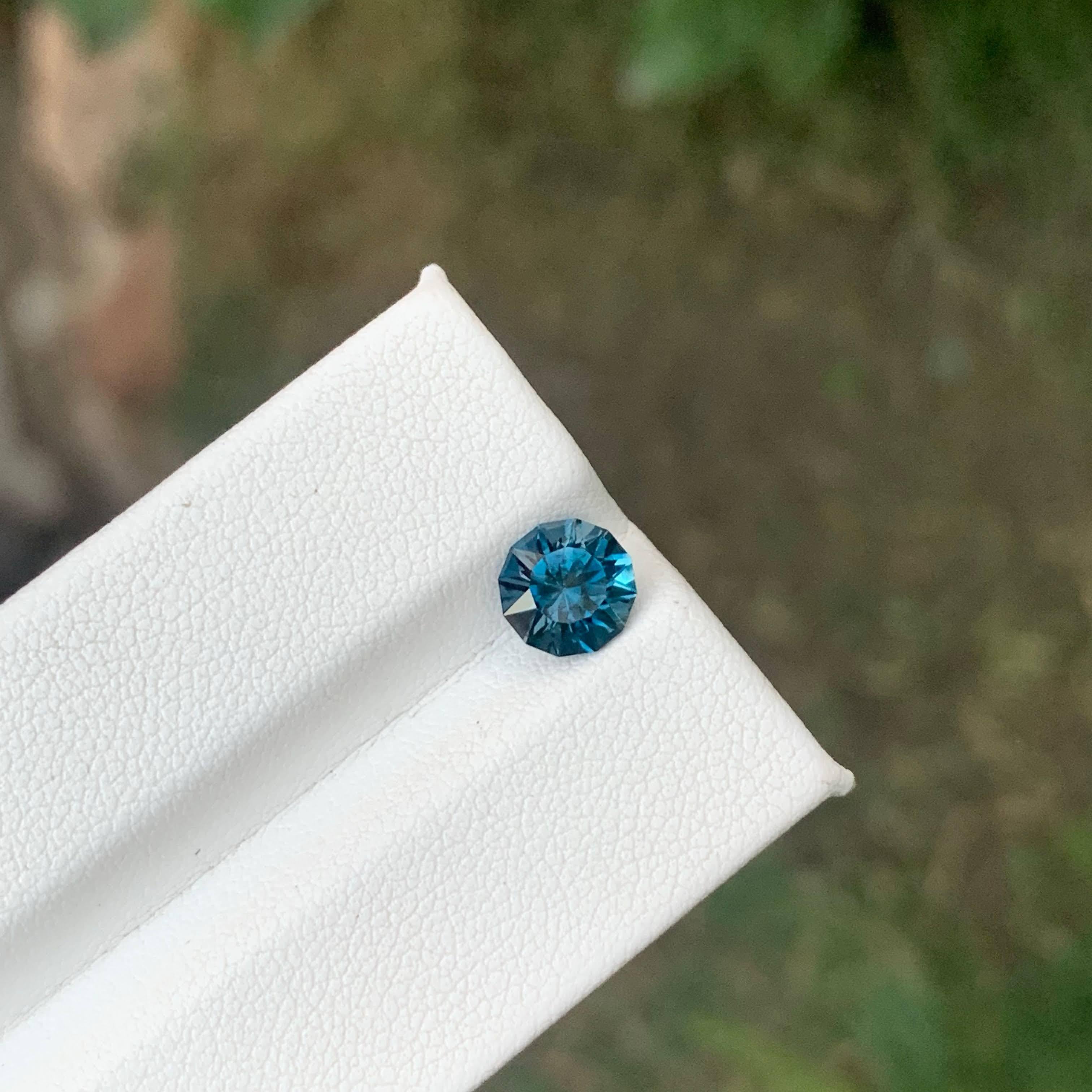 1,55 quilates de topacio de Londres azul natural suelto talla redonda piedra preciosa de Madagascar Corte redondo en venta