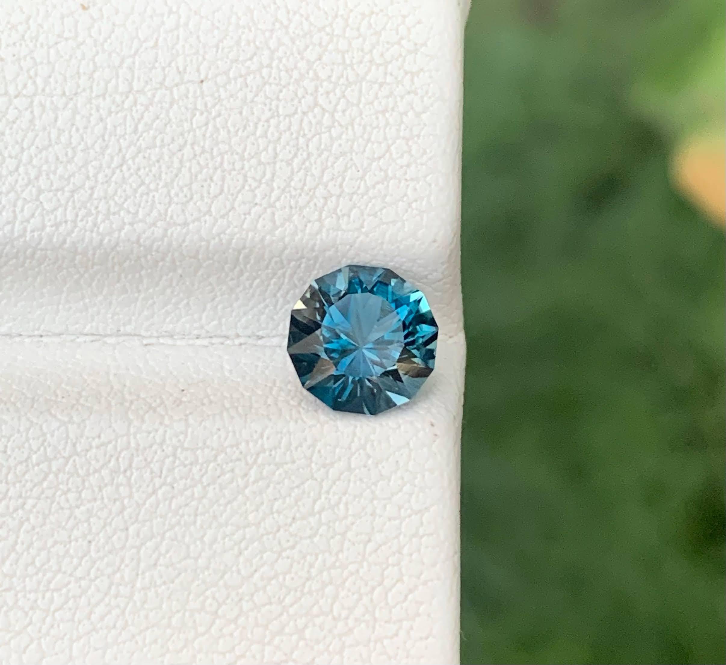 1,55 quilates de topacio de Londres azul natural suelto talla redonda piedra preciosa de Madagascar en Nuevo estado para la venta en Bangkok, TH