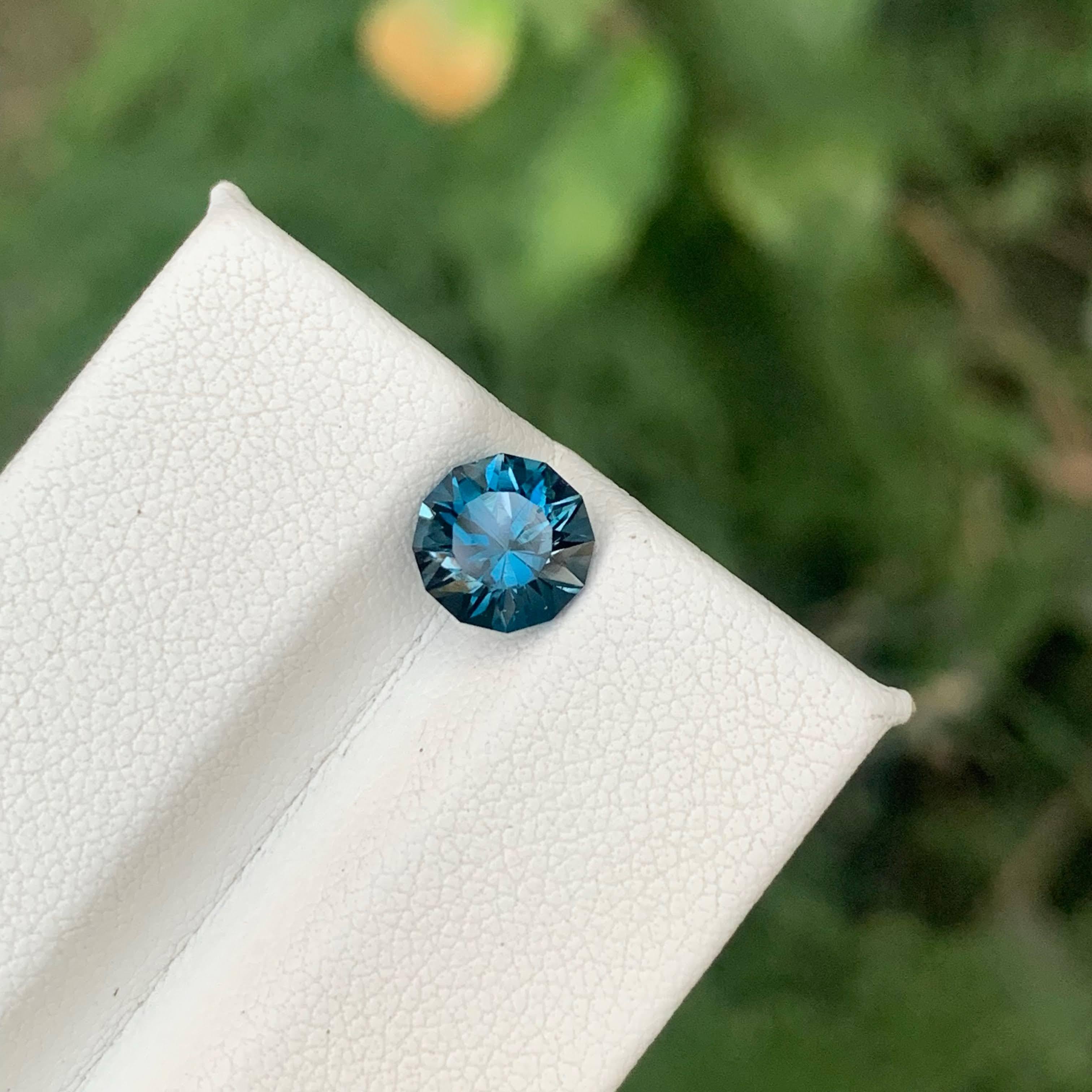 1,55 quilates de topacio de Londres azul natural suelto talla redonda piedra preciosa de Madagascar en venta 3