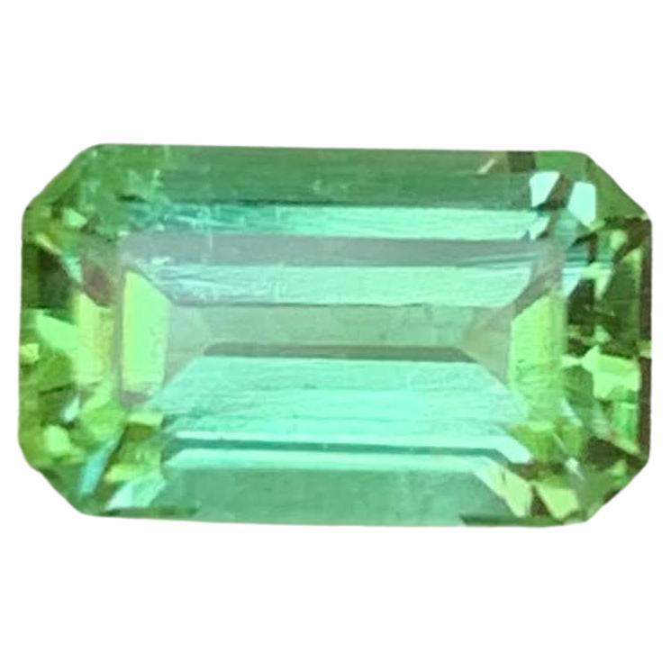 1,55 carati di tormalina naturale fine verde menta tagliata a smeraldo Gemma afgana in vendita