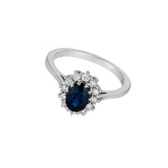 Bague en or blanc 14 carats avec saphir ovale naturel de 1,55 carat et diamants