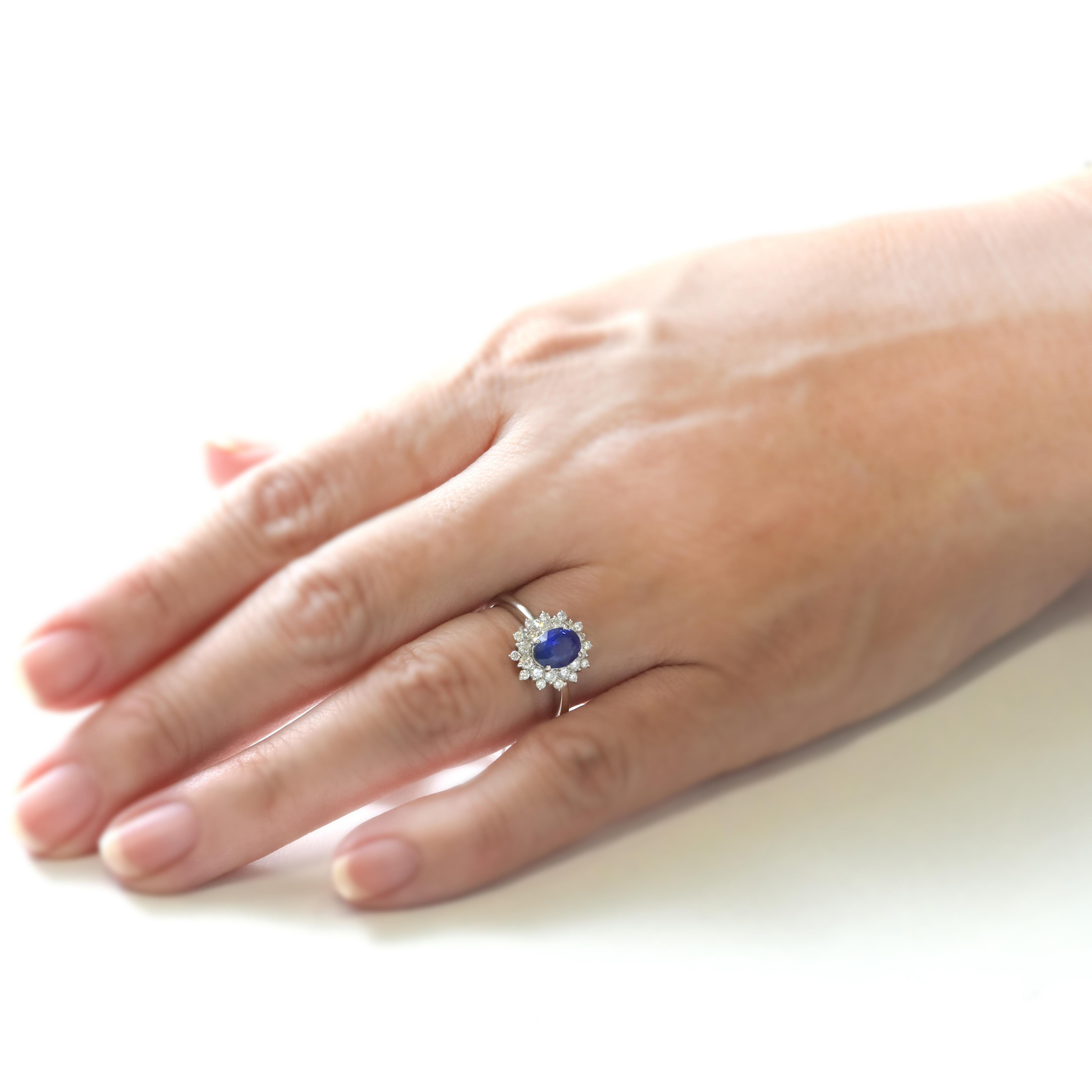 1.55 Carat Natural Sapphire and Diamond Ring Made in Platinum For Sale 6