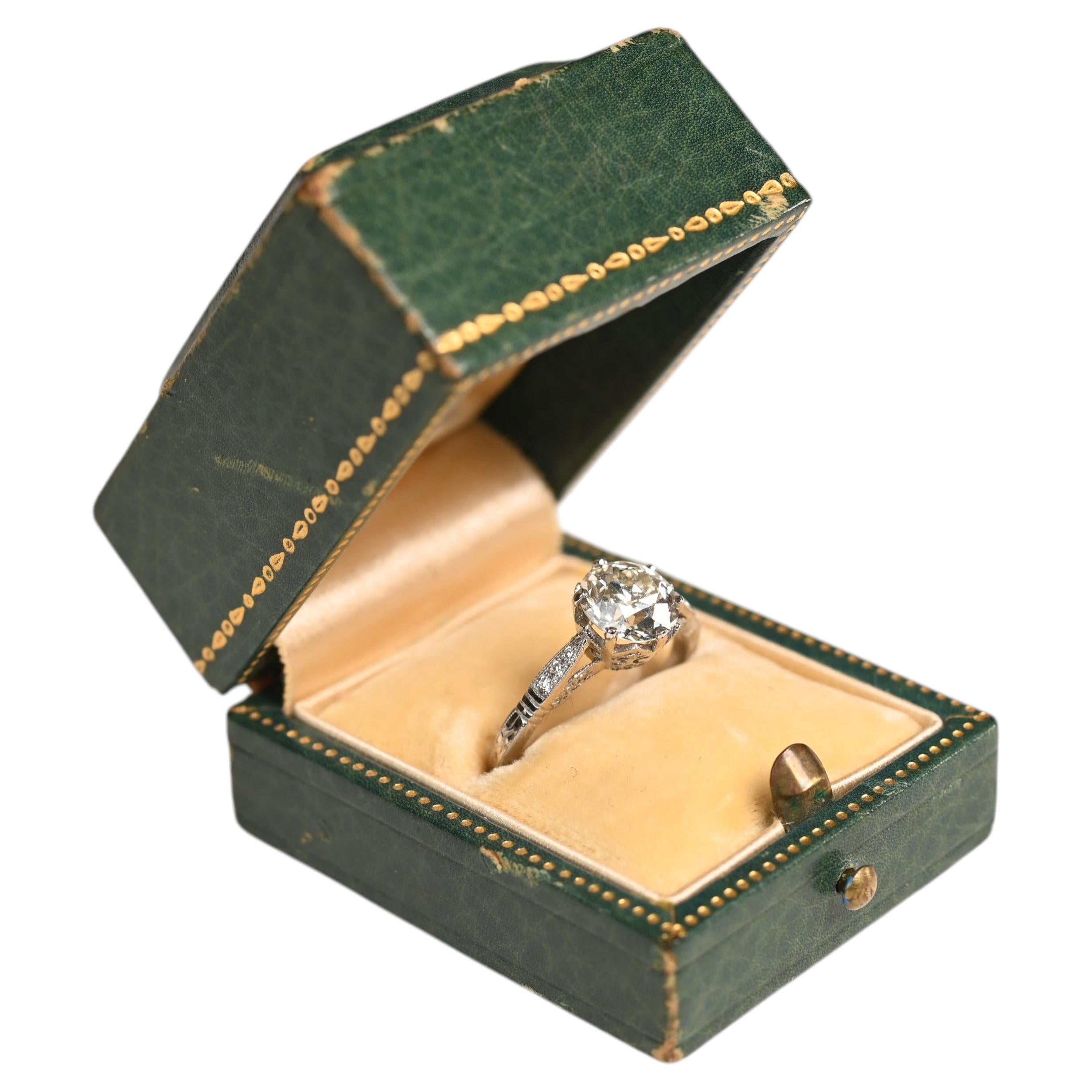 Anillo de platino de 1,55 quilates con corte europeo antiguo. Anillo de compromiso con detalles de diamantes, K VS1