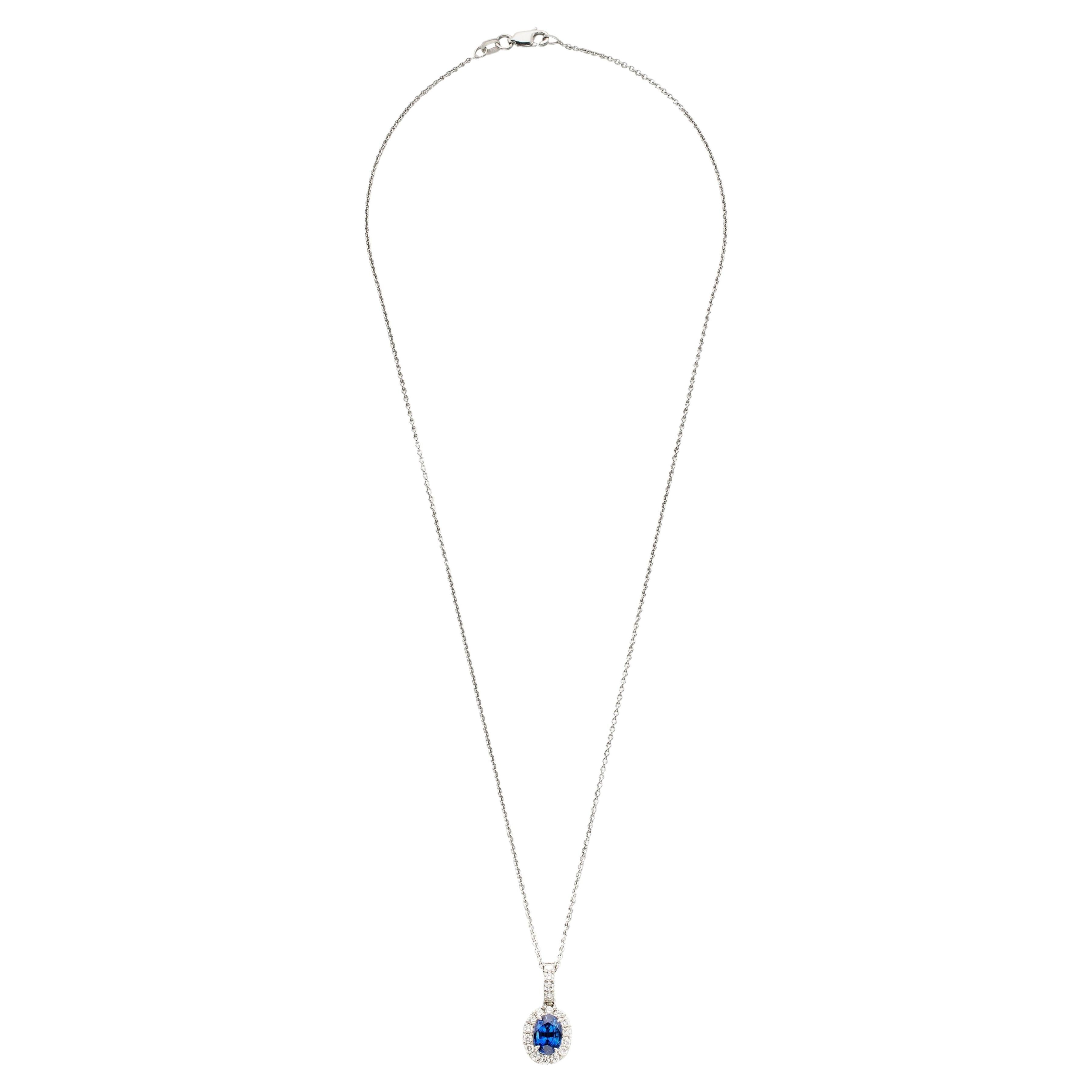 Collana con zaffiro blu taglio ovale da 1,55 carati e diamante bianco