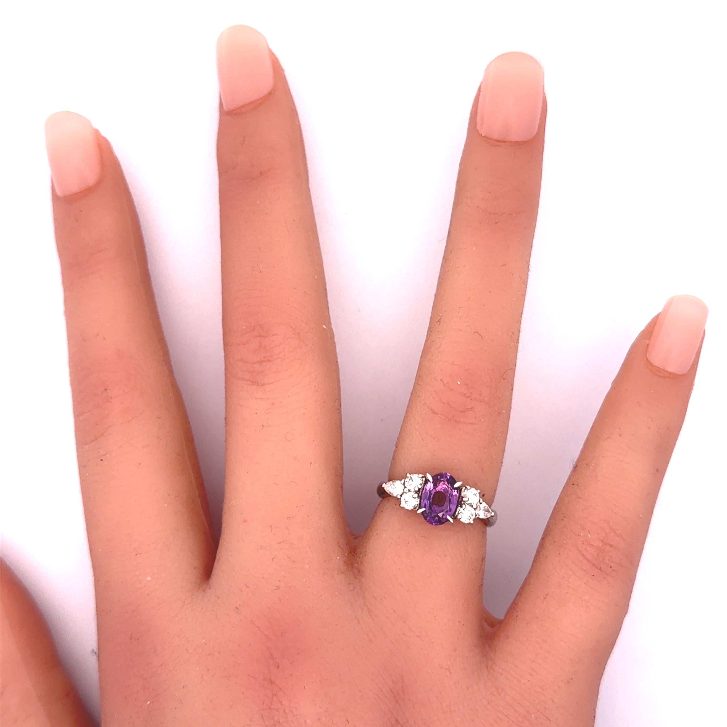 Oval Cut 1.55 Carat Purple-Pink Color-Change Sapphire Diamond Platinum Ring For Sale