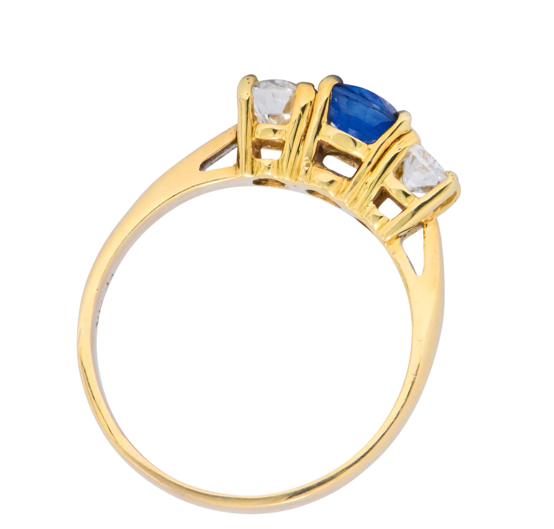 Women's or Men's Vibrant Contemporary 1.55 CTW Sapphire Diamond 14 Karat Gold Alternative Ring