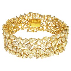 Pulsera de Oro Amarillo con Diamante Blanco de 155 Quilates