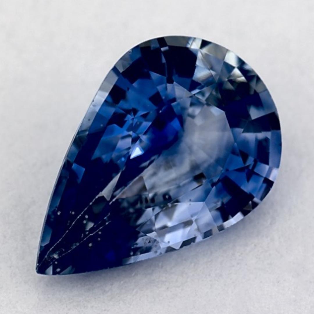 Una pietra natale di settembre molto preziosa con un delizioso colore blu. Si ritiene che portino fortuna e fortuna alla vita.

Esplora la vivace collezione di smeraldi, rubini e zaffiri nel nostro negozio, disponibili come gemme sciolte e