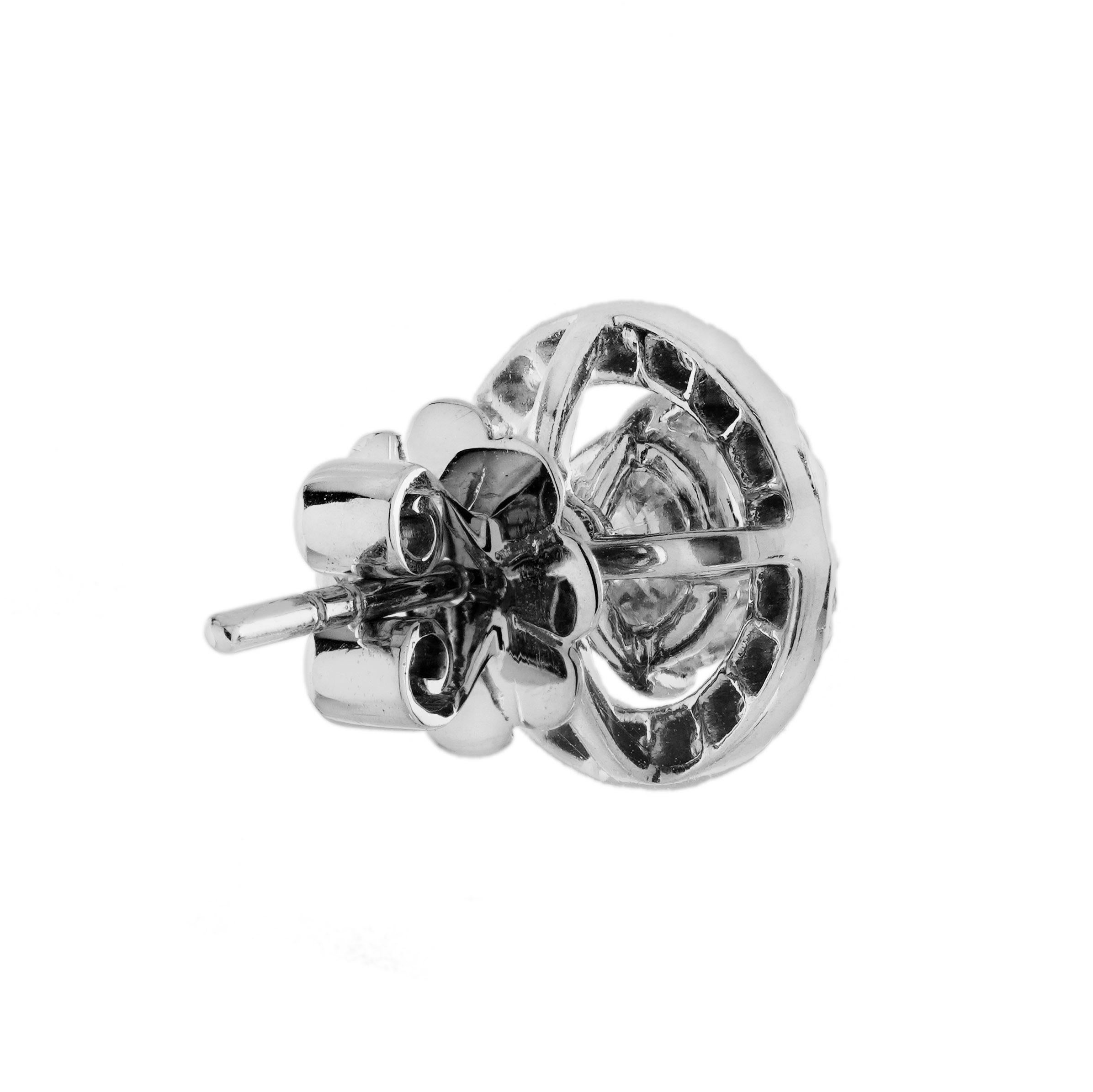 1.55 Ct. Diamond Halo Art Deco Style Stud Earrings in 18K White Gold In New Condition For Sale In Bangkok, TH