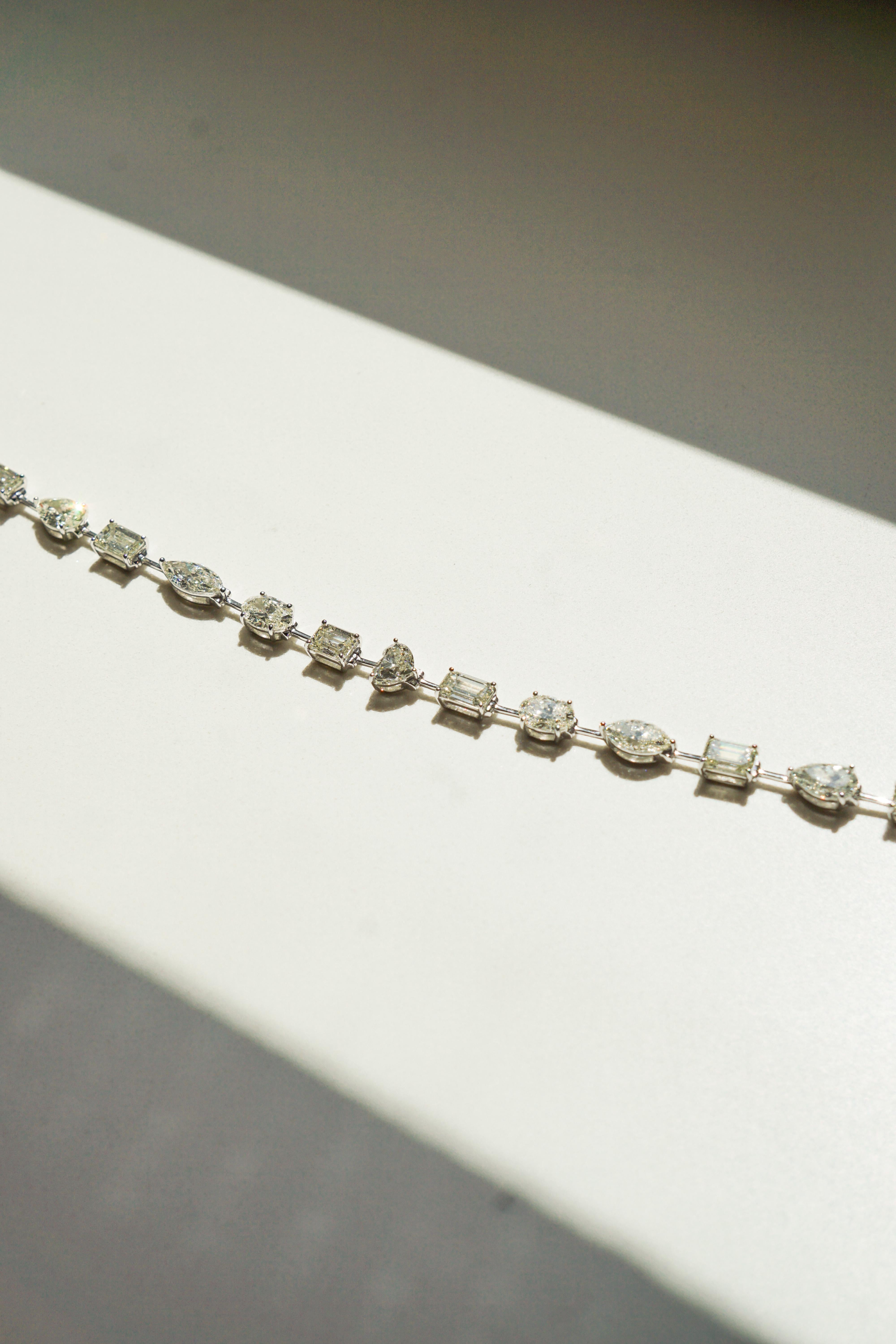 Women's or Men's 15.5 ct Fancy Cut Diamond Bracelet in 18K White Gold For Sale