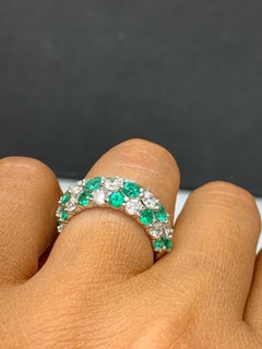 1.55 Ct Round Shape Emerald and Diamond Dome ZicZac Band Ring 18K White Gold