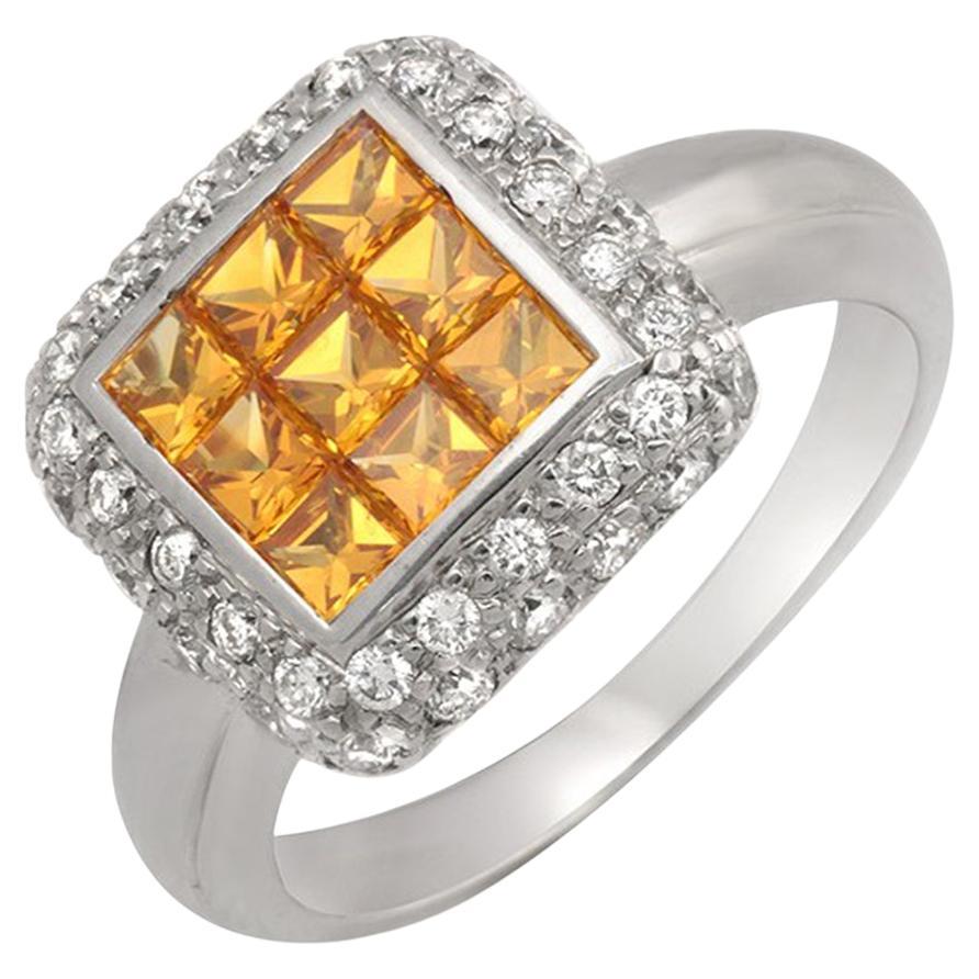 Bague en or blanc 18 carats avec saphir jaune de 1,55 carat serti invisible et 1 carat de diamants en vente