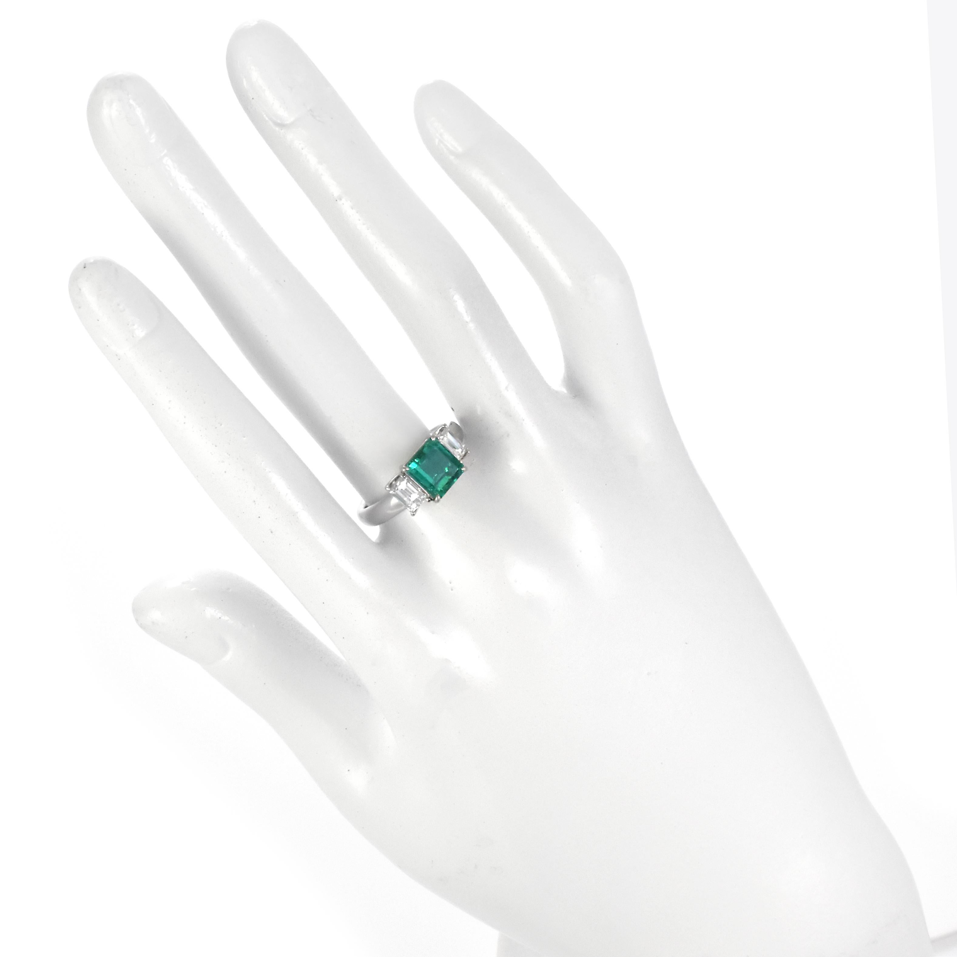 Anillo de Esmeralda Colombiana Natural y Diamante en Platino de 1,55 en venta 10