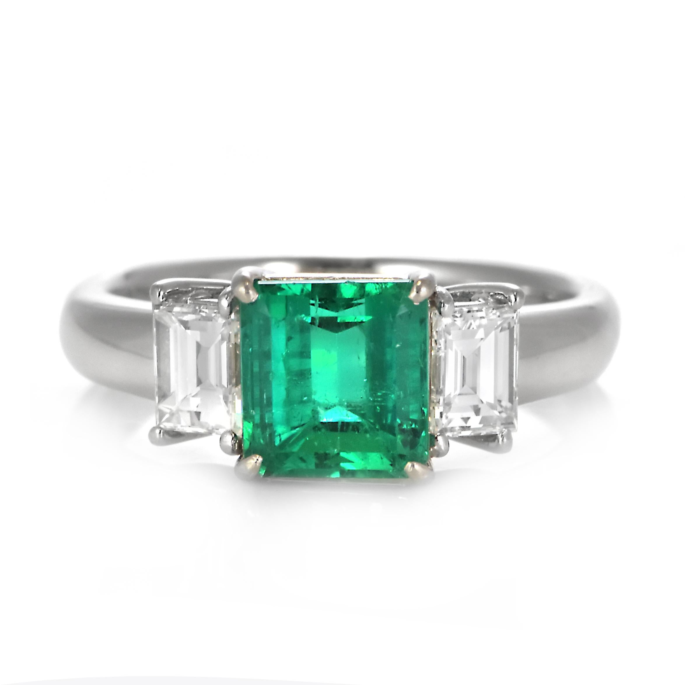 Anillo de Esmeralda Colombiana Natural y Diamante en Platino de 1,55 en venta 2