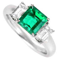 Bague en platine de 1,55 émeraude colombienne naturelle et diamant