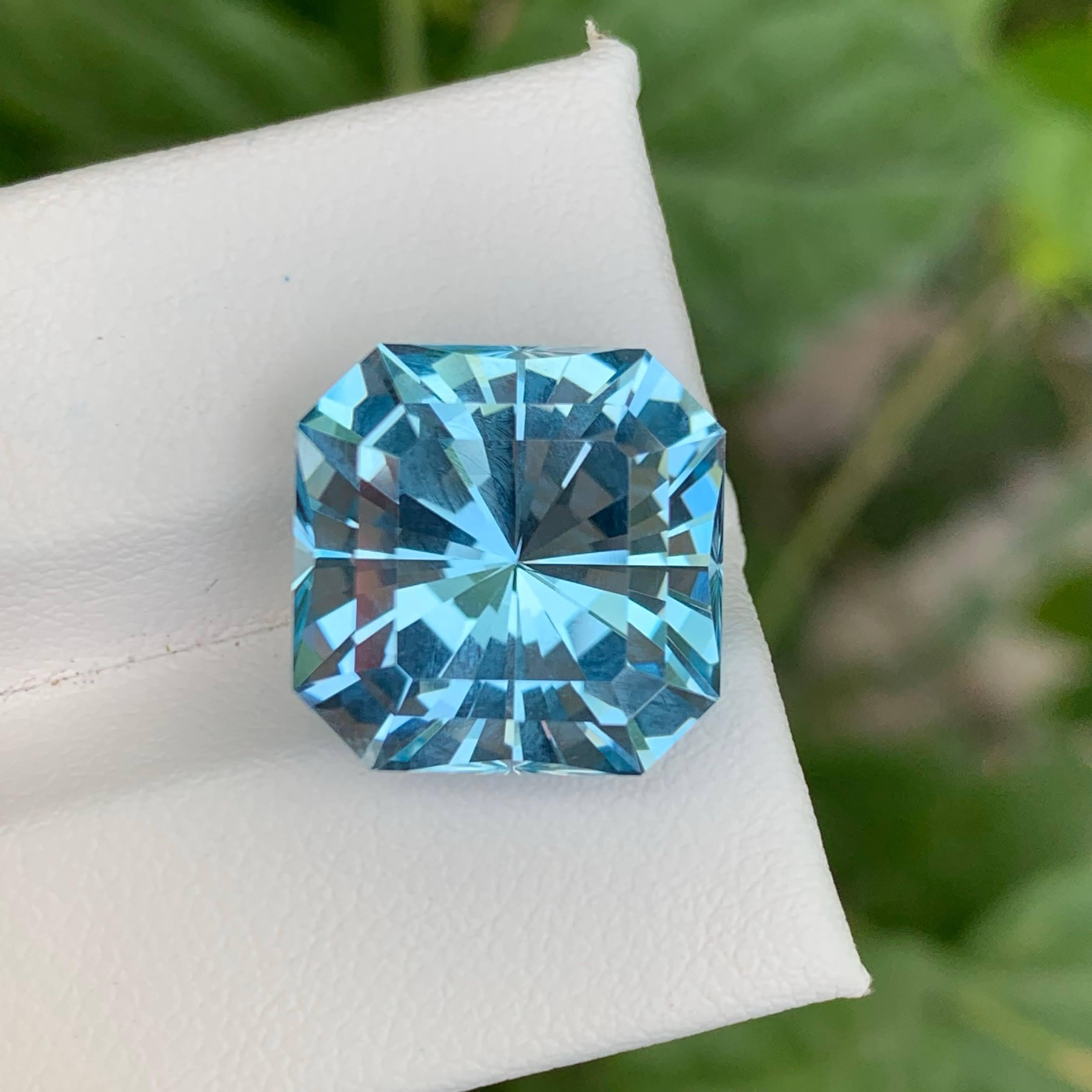 15,50 carati di Topazio blu sfaccettato taglio Asscher Gemma africana naturale In condizioni Nuovo in vendita a Bangkok, TH