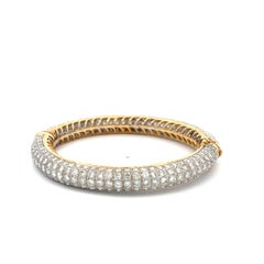 15.50 Carat Round Brilliant G VS2 Diamond 18 Karat Two Tone Gold Bangle Bracelet