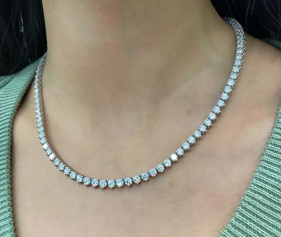 This classic diamond necklace features 112 diamonds weighing 17.45 cts set in a 3-prong platinum setting! The diamonds are graded F-G in color and VS2-SI1 in clarity. This exquisite tennis necklace boasts 17.45 carats of sparkling diamonds set in a