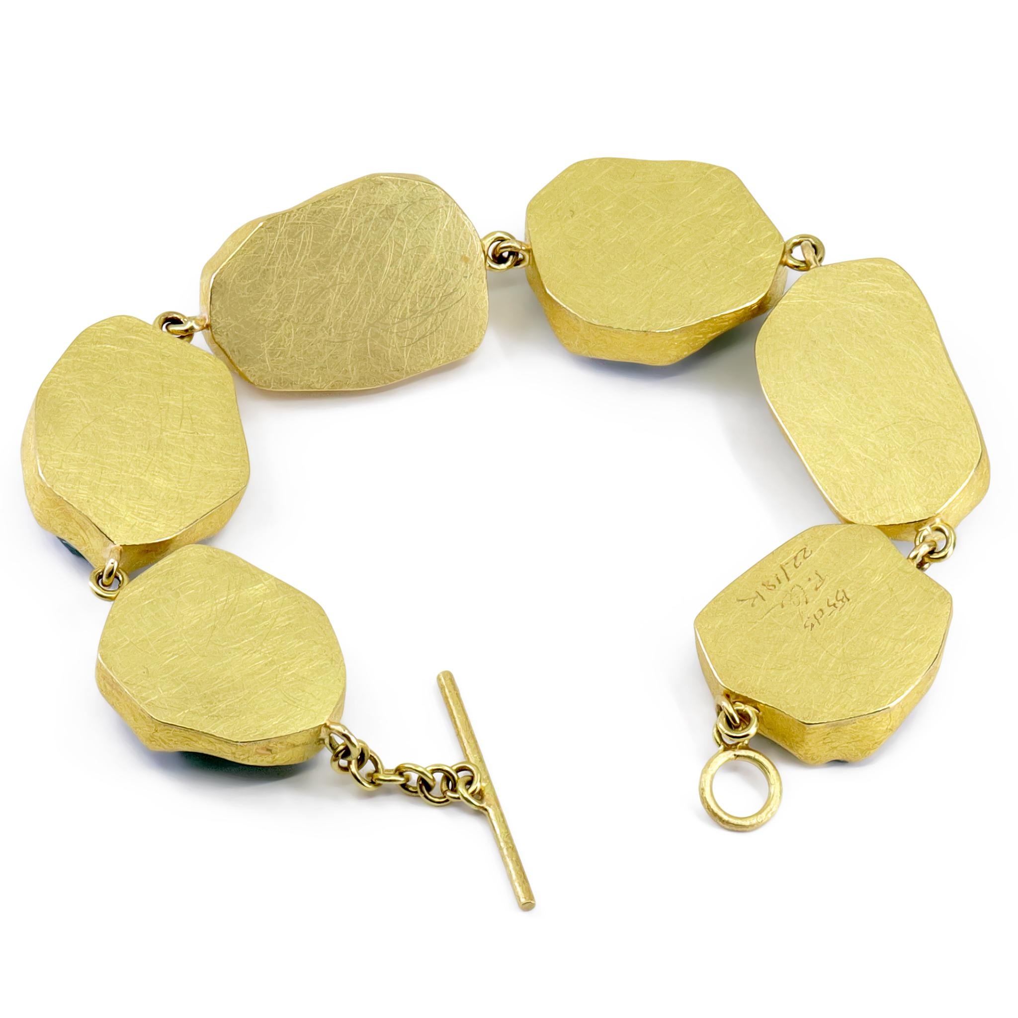 Contemporary 155.2 carat Aquamarine 22k Yellow Gold One of a Kind Bracelet, Petra Class 2024