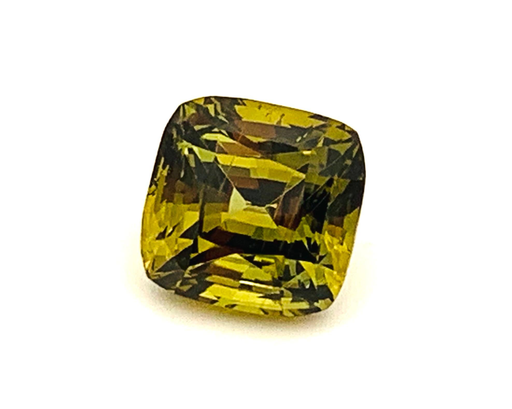 15.52 Carat Faceted Chrysoberyl Cushion, Unset Loose Gemstone For Sale 1