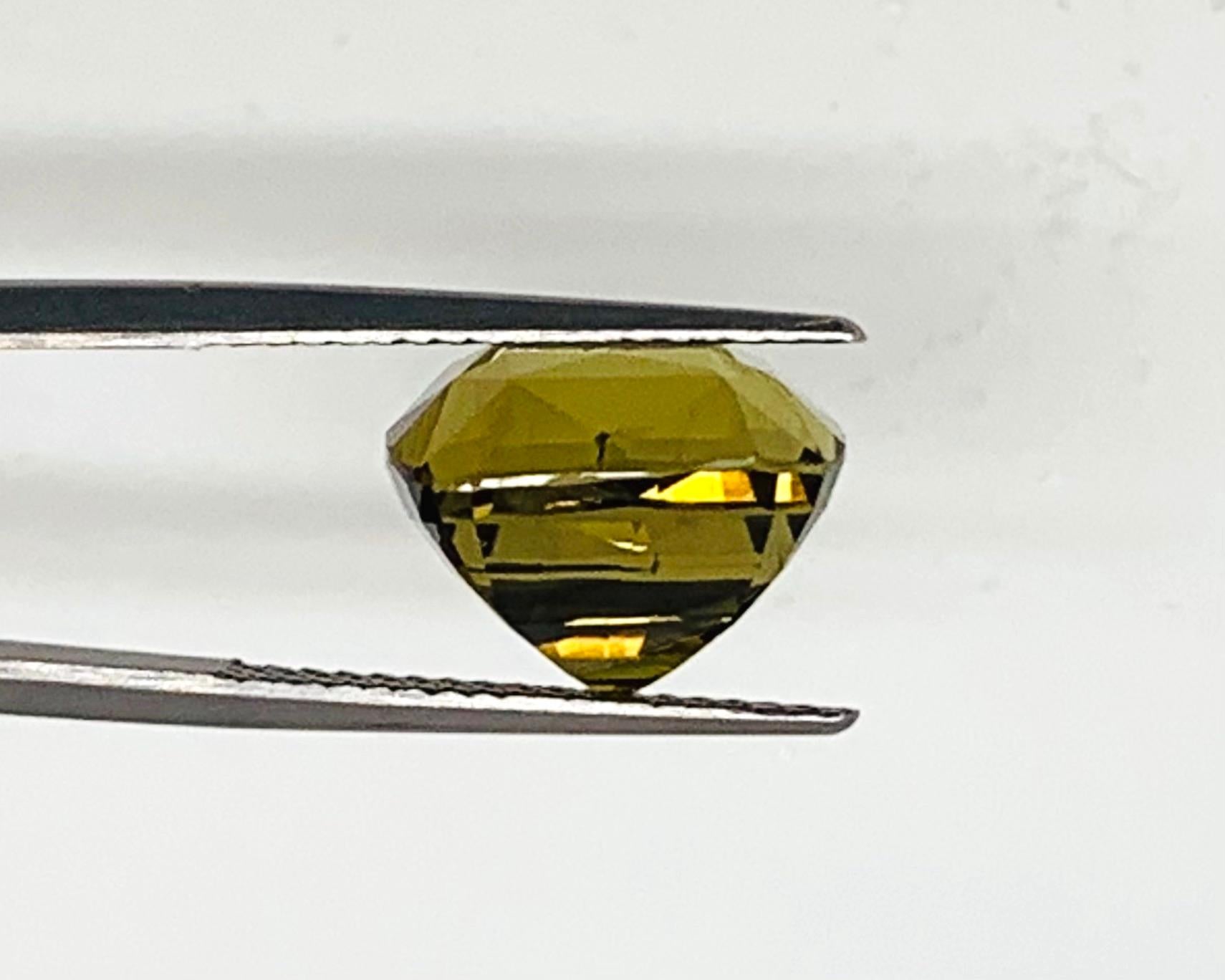 15.52 Carat Chrysoberyl Cushion, Unset Loose Gemstone (pierre précieuse non sertie) Neuf - En vente à Los Angeles, CA