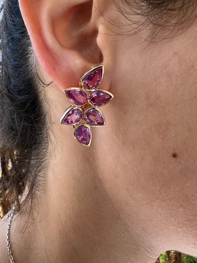 Aesthetic Movement 15.52 Carats Pear Shaped Pink Sapphires Cluster Earrings For Sale