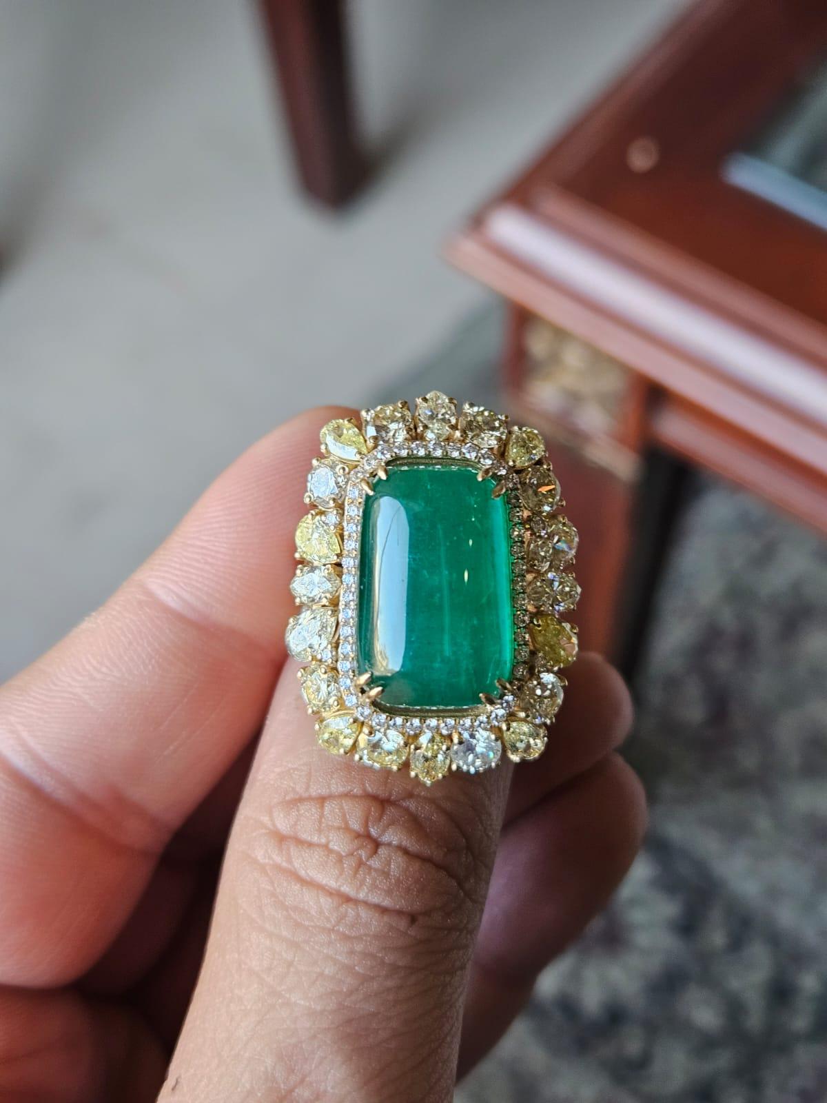 15.56 carats, natural Zambian Emerald Cabochon & Yellow Diamonds Cocktail Ring For Sale 1