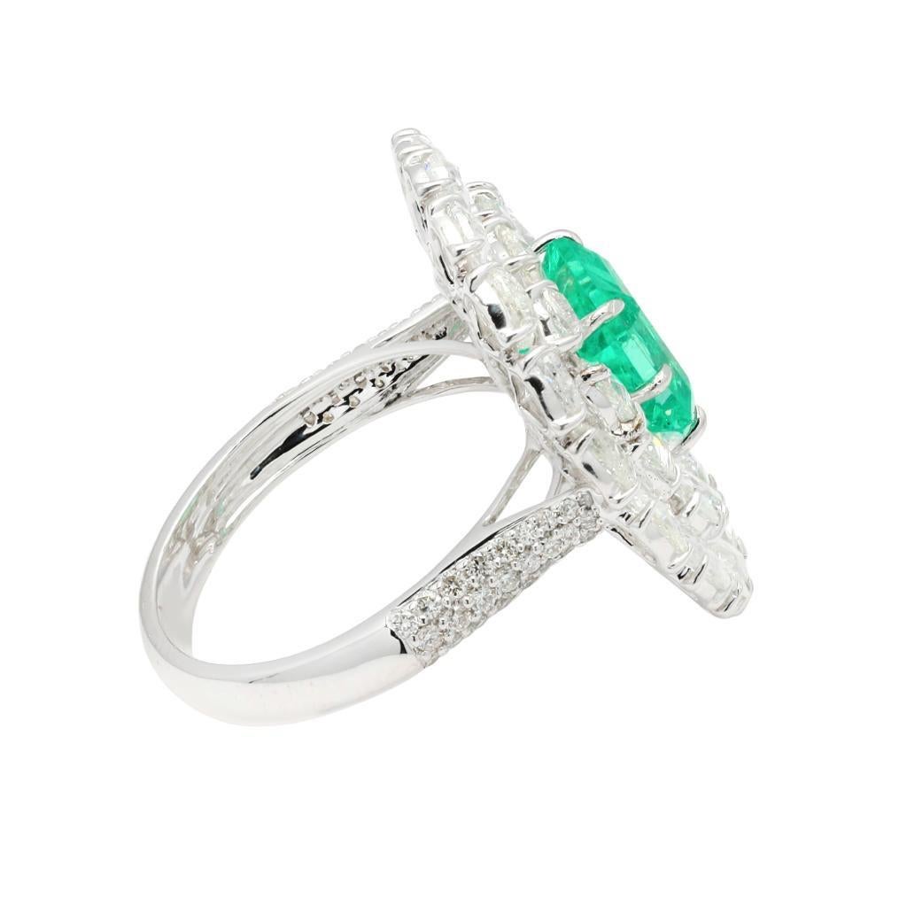 Contemporary 15.59 Carat Rose Cut Diamond Emerald 14 Karat Gold Ring