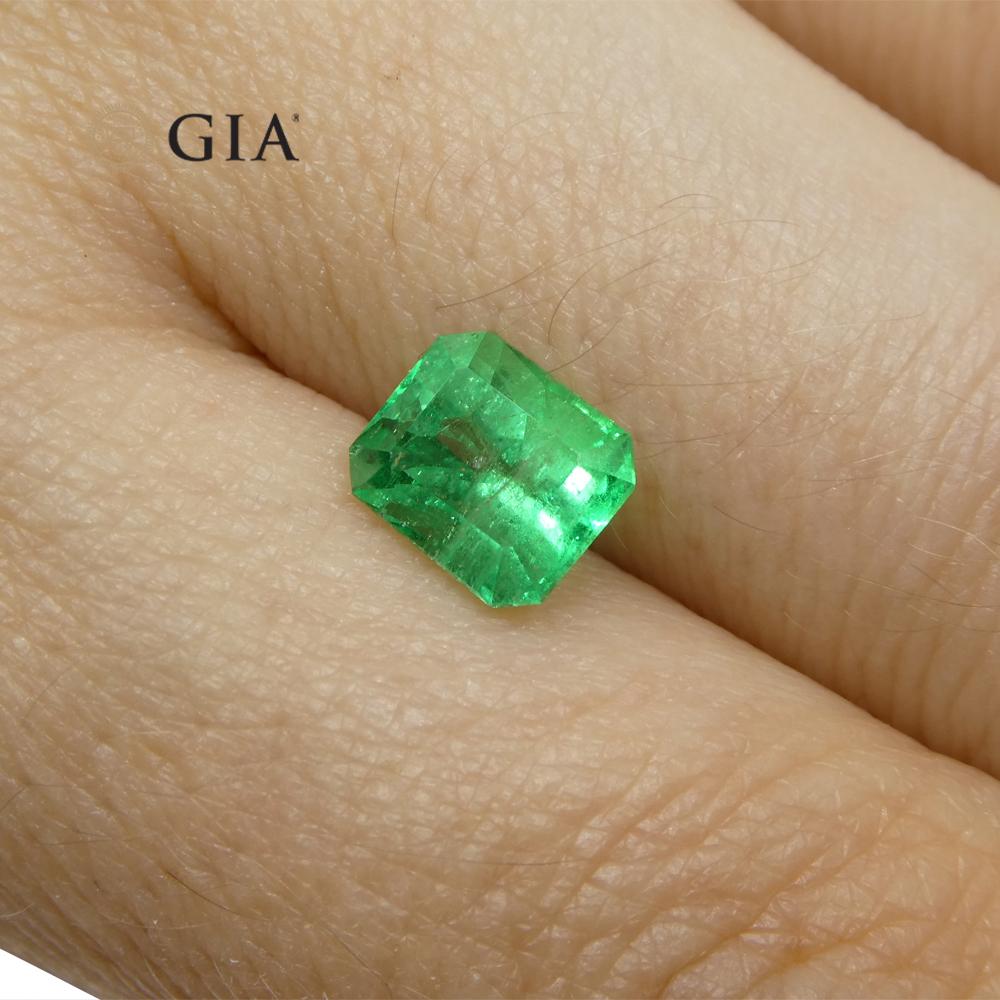 1.55 Carat Octagonal/Emerald Cut Green Emerald GIA Certified Colombia For Sale 2