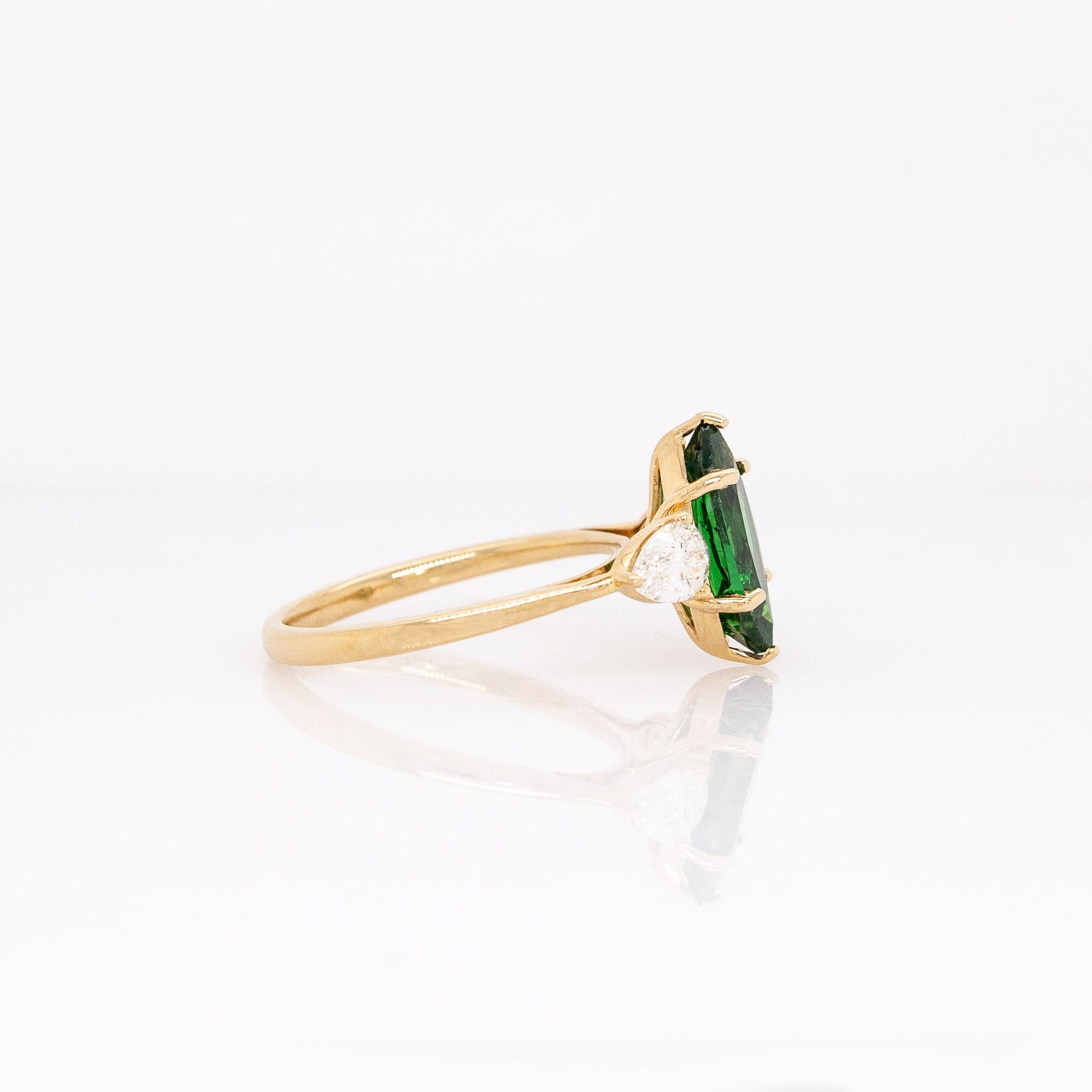 Anello con tsavorite nord-sud da 1,55 carati e diamanti naturali: Oro massiccio 14k, 11x5mm In condizioni Nuovo in vendita a Columbus, OH