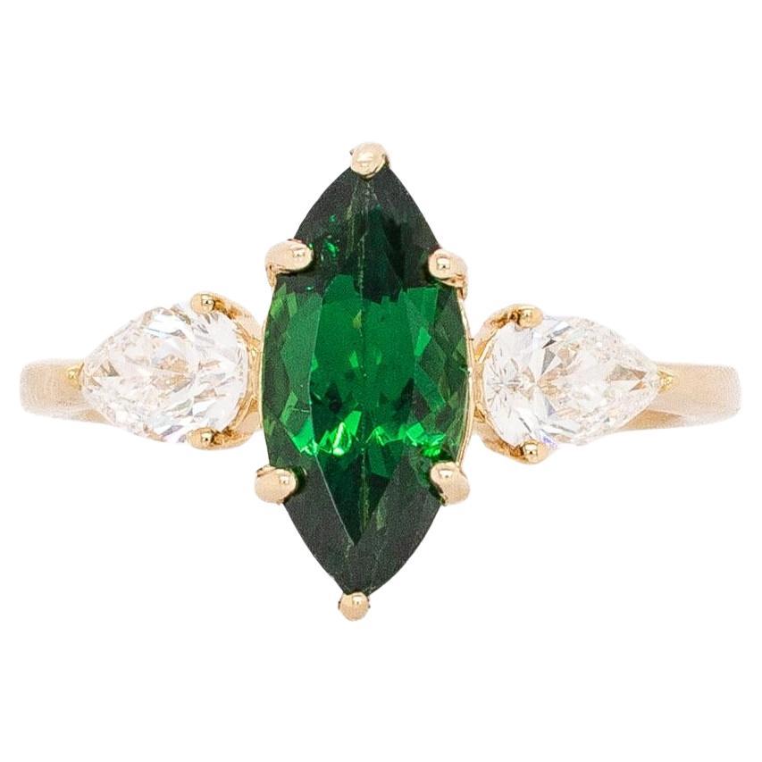 Anello con tsavorite nord-sud da 1,55 carati e diamanti naturali: Oro massiccio 14k, 11x5mm
