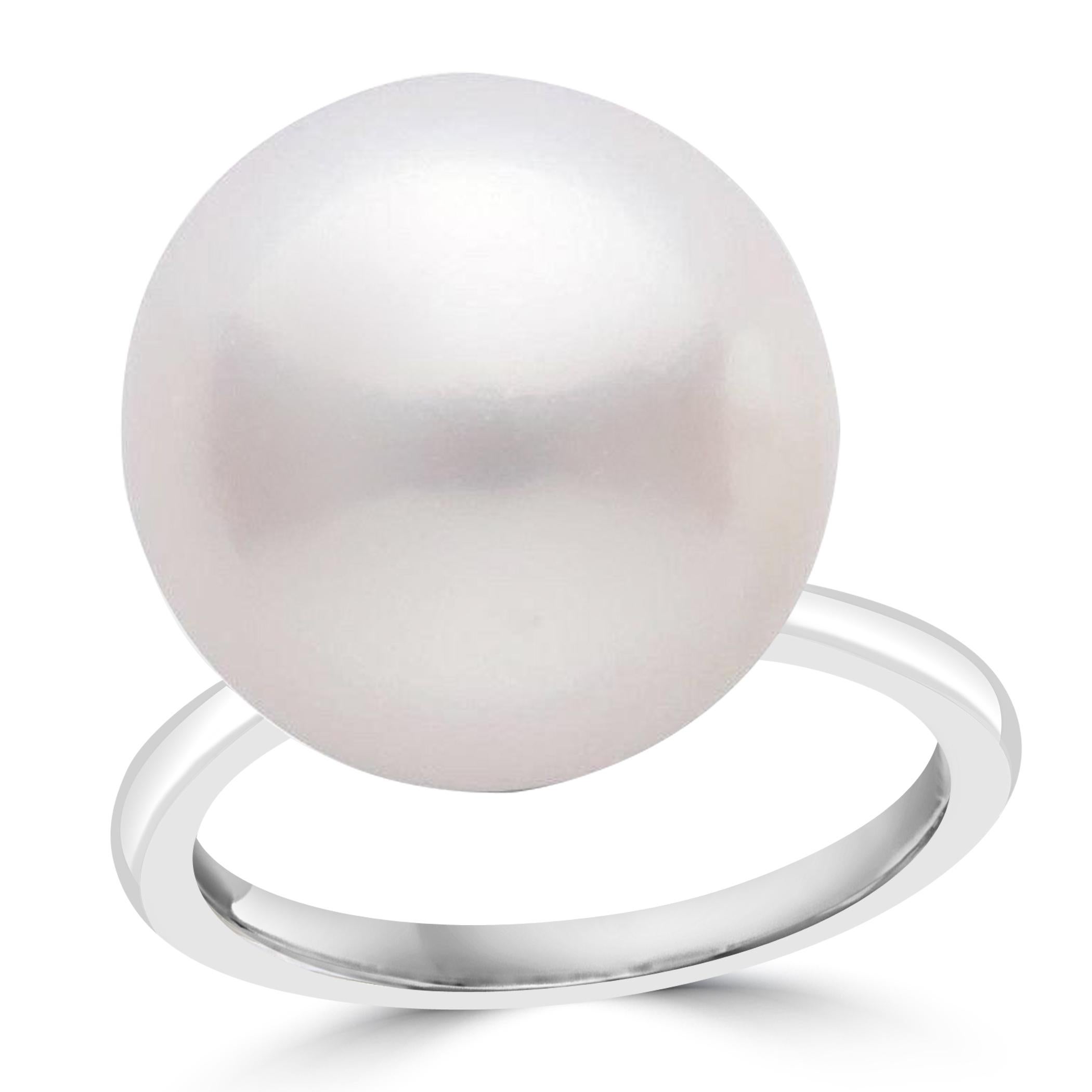 15.5MM Round White South Sea Pearl & Diamond Ring in Platinum by Valentin Magro  In Excellent Condition For Sale In New York, NY