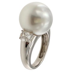 Bague en or blanc 18 carats avec perle blanche des mers du Sud de 15,5 mm et diamants