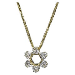 Ciondolo con diamante a forma di cuore da 1,56 carati in oro giallo 18 carati