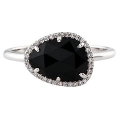 Bague en or blanc avec onyx de 1,56 carat et diamants