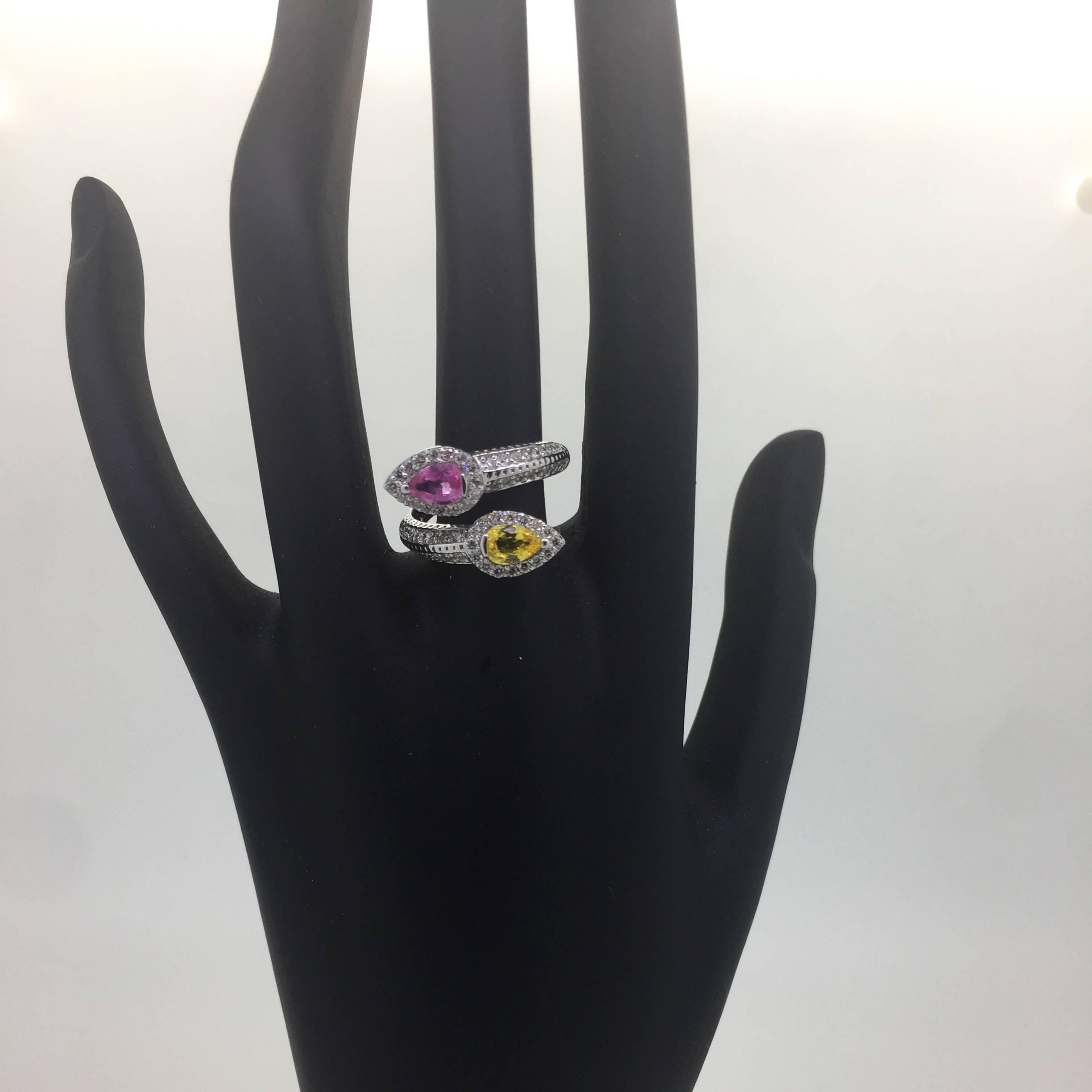 Contemporary 1.56 Carat Pink and Yellow Sapphire Diamond Cocktail Ring For Sale