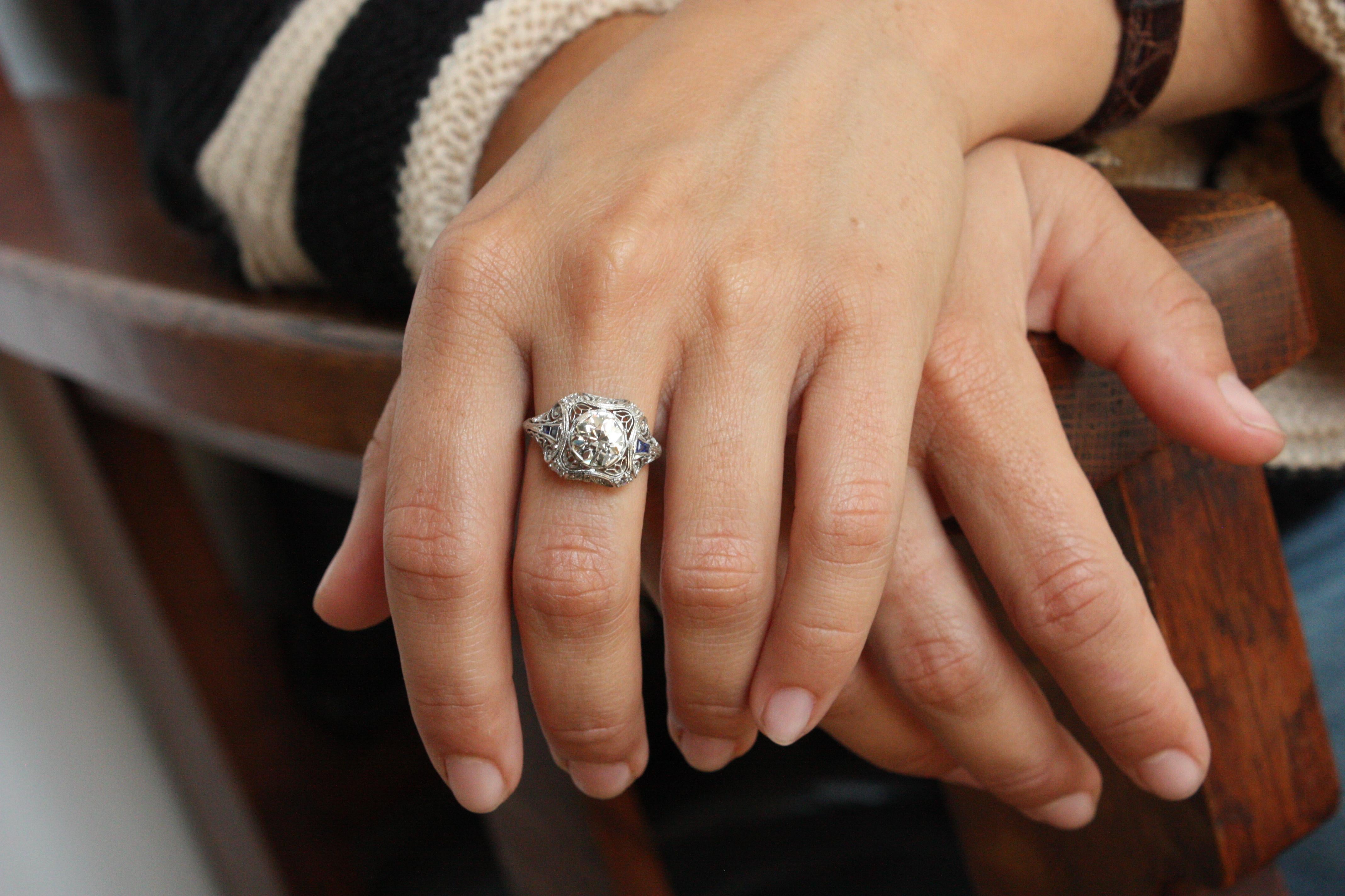 1.56 Carat Total Diamond/Sapphire Vintage Filigree Art Deco Engagement Ring 1925 For Sale 1