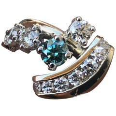 Anello con diamante blu e bianco da 1,56 carati TW in oro 14 carati