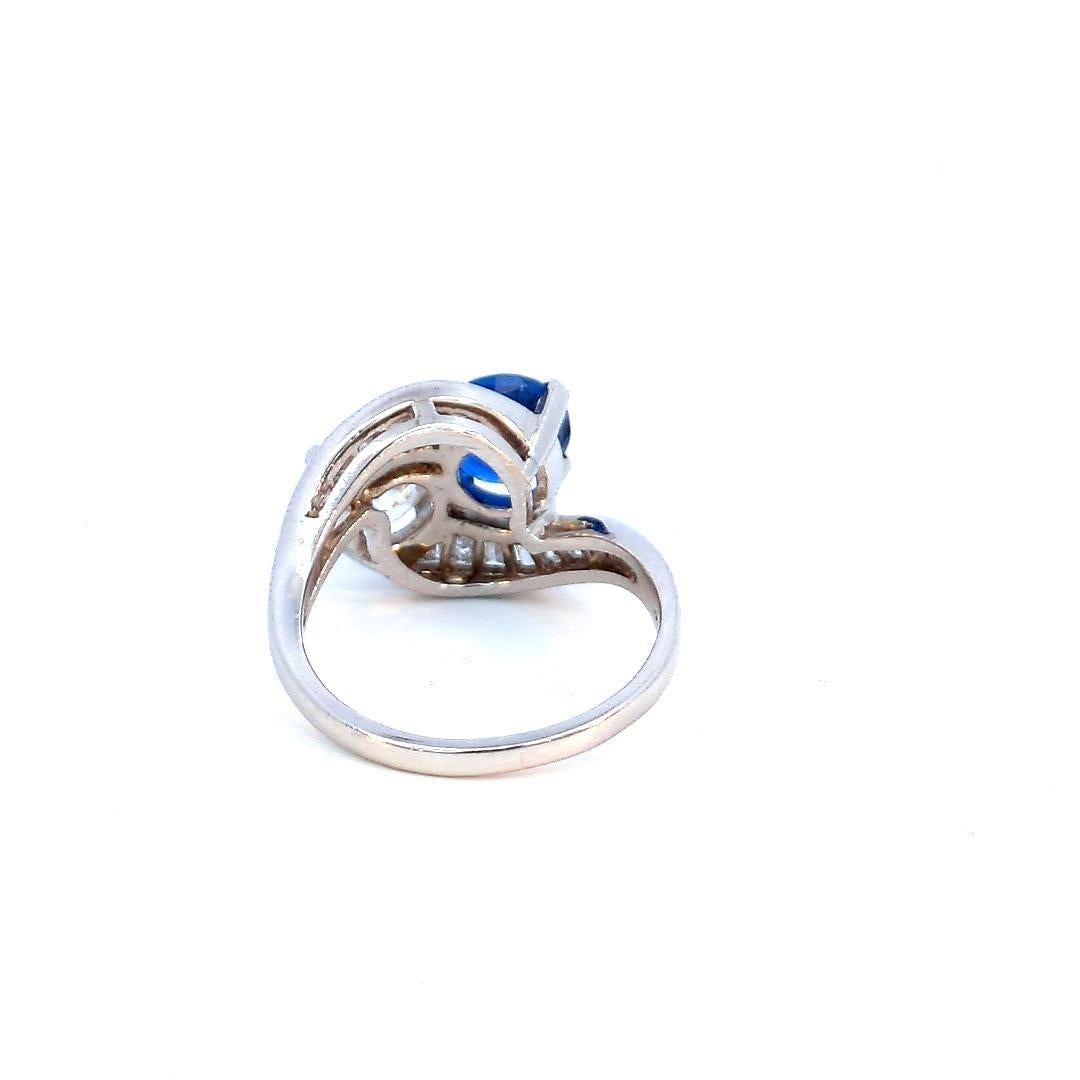 1,56 Karat Blauer Saphir und 1,30 Karat Diamant-Ring mit 2 Steinen Damen im Angebot