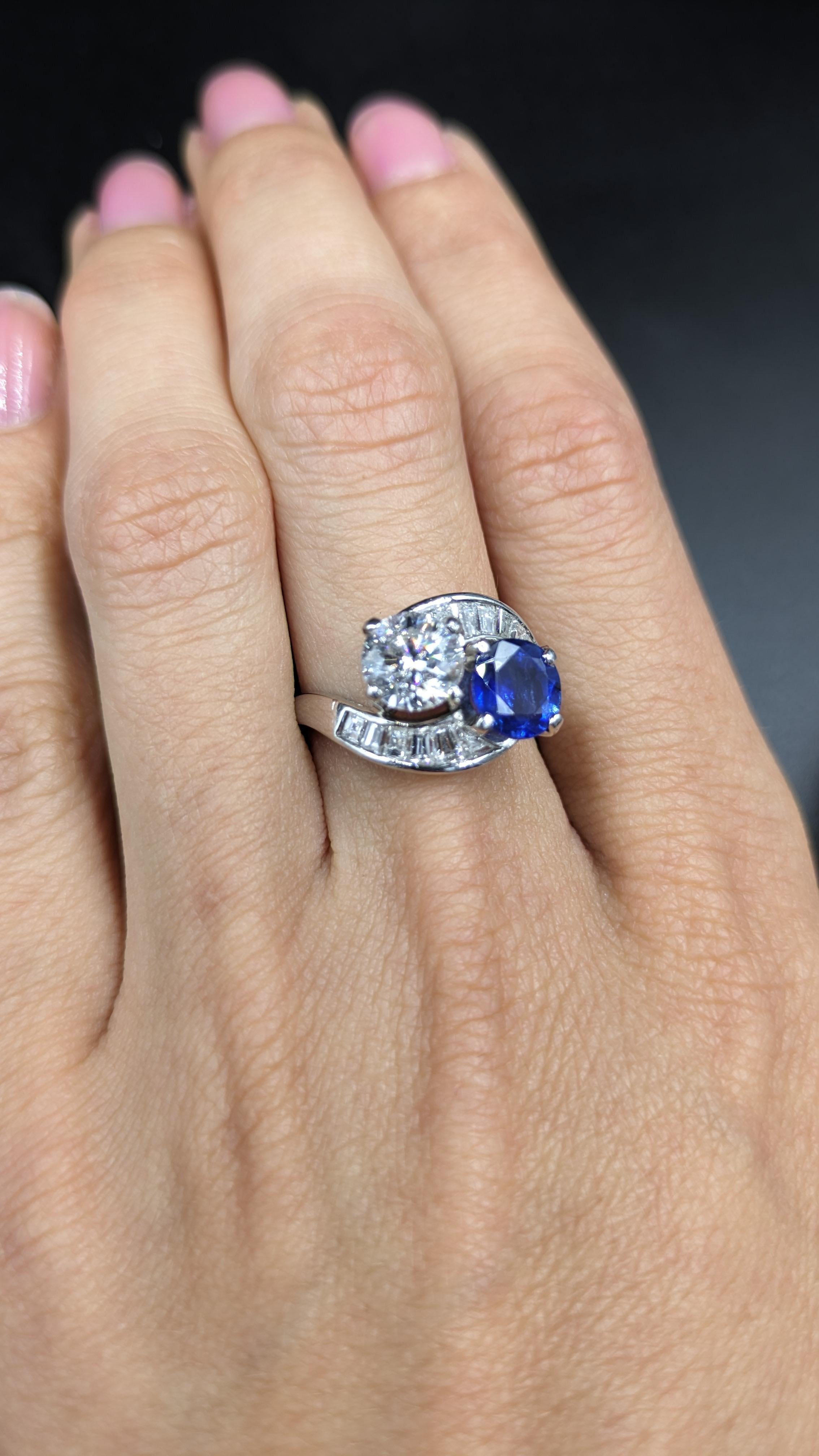 1.56 Carats Blue Sapphire And 1.30 Carats Diamond 2 Stone Ring For Sale 3