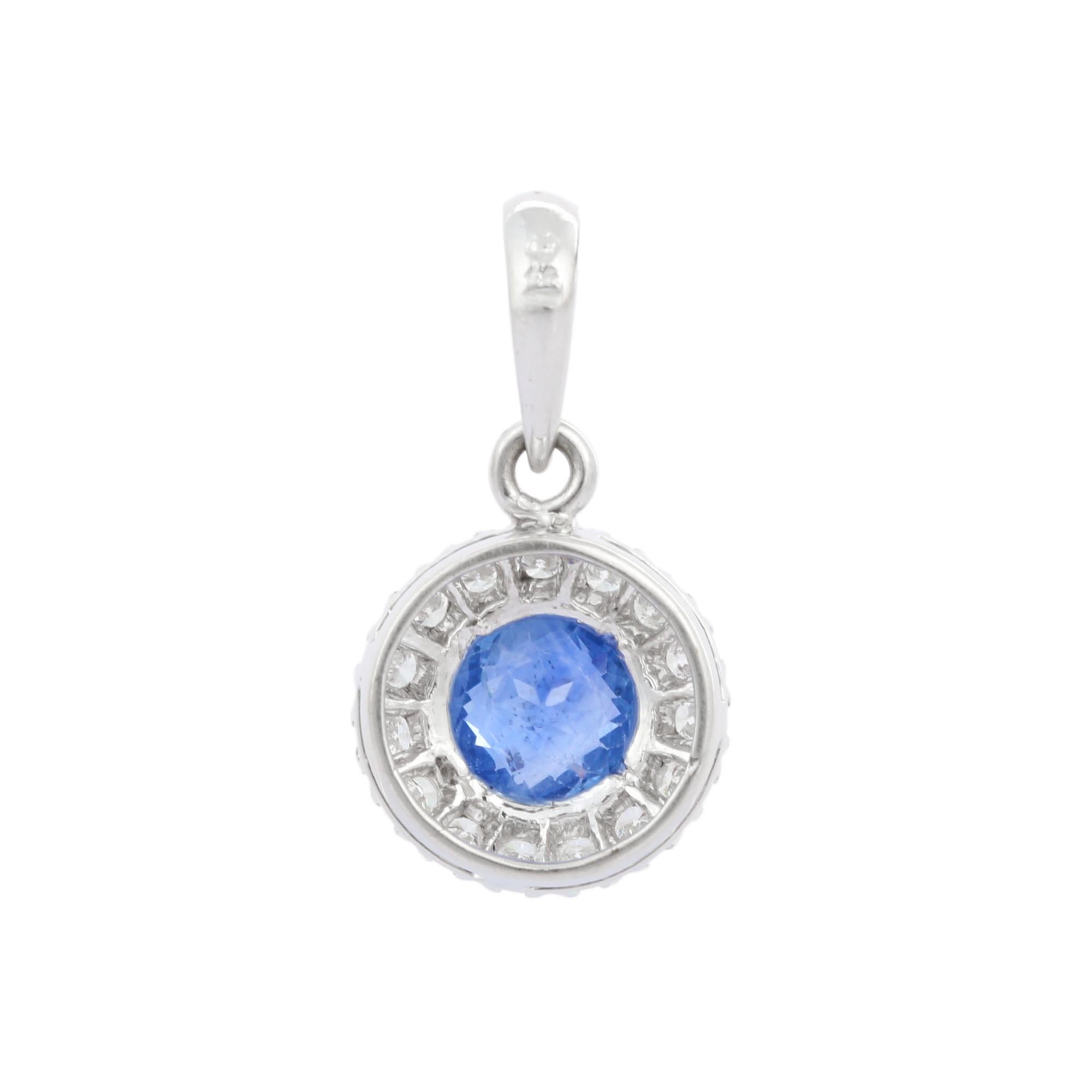 1.56 Ct Round Cut Blue Sapphire and Diamond Simple Pendant in 18K White Gold In New Condition For Sale In Houston, TX