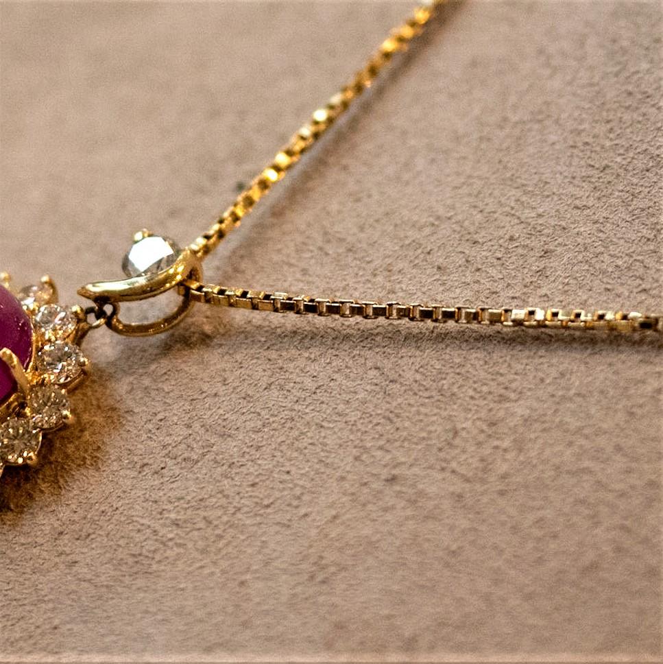 Pendentif en goutte en or avec diamants et rubis de 15,60 carats, certifié GIA en vente 1