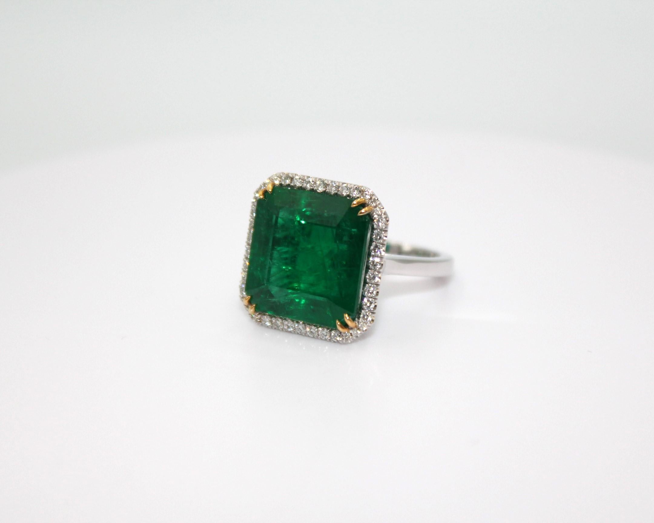 15.61 Carat Emerald Diamond Ring  In New Condition For Sale In New York, NY
