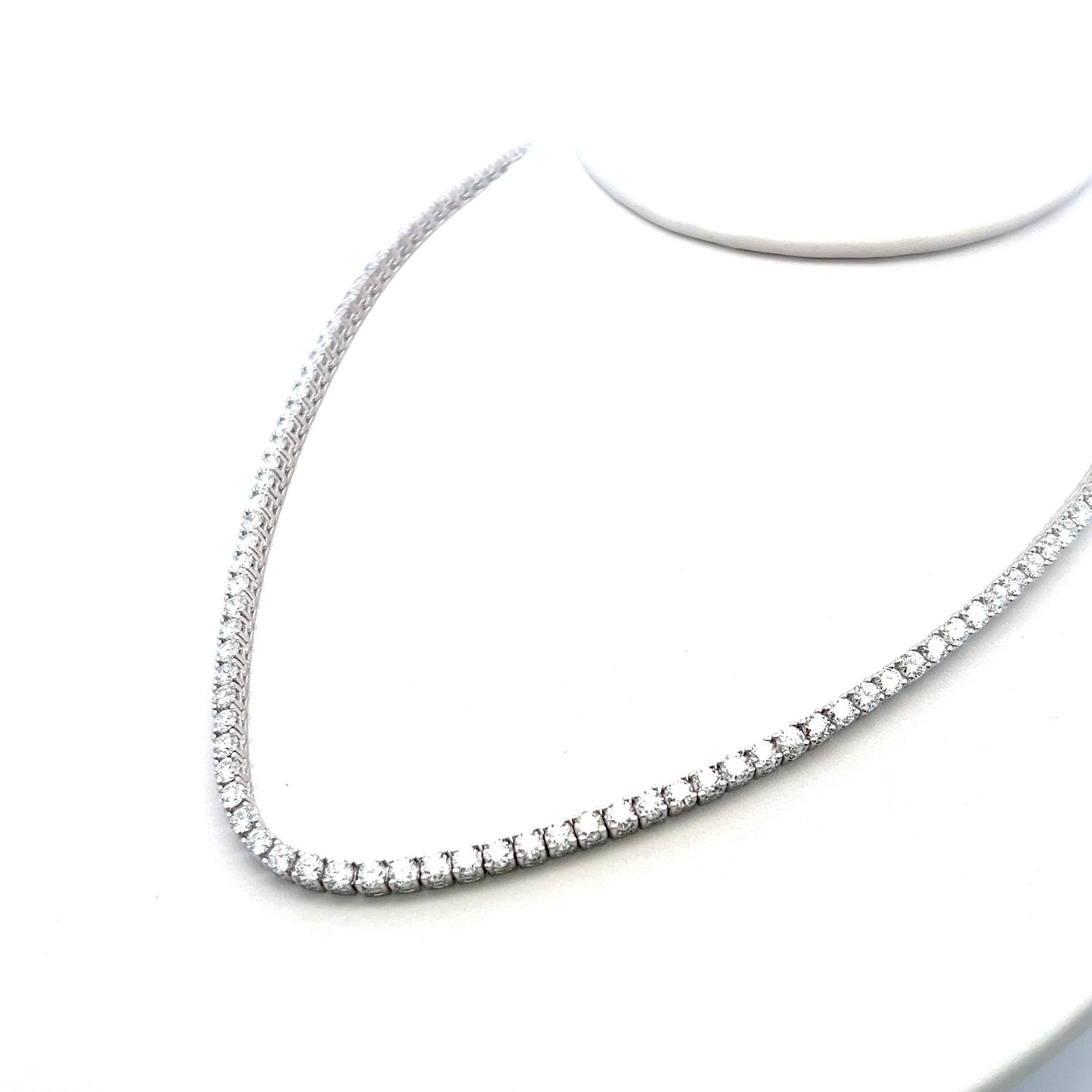 Title:
15.63 Carat Round Brilliant G VS Diamond 14 Karat White Gold Riviera Necklace
Style:
Riviera
Metal:
14 Karat White Gold
Gemstone 1:
15.63 Carat Diamond
Number of Stones:
128
Color:
G
Clarity:
VS
Shape:
Round