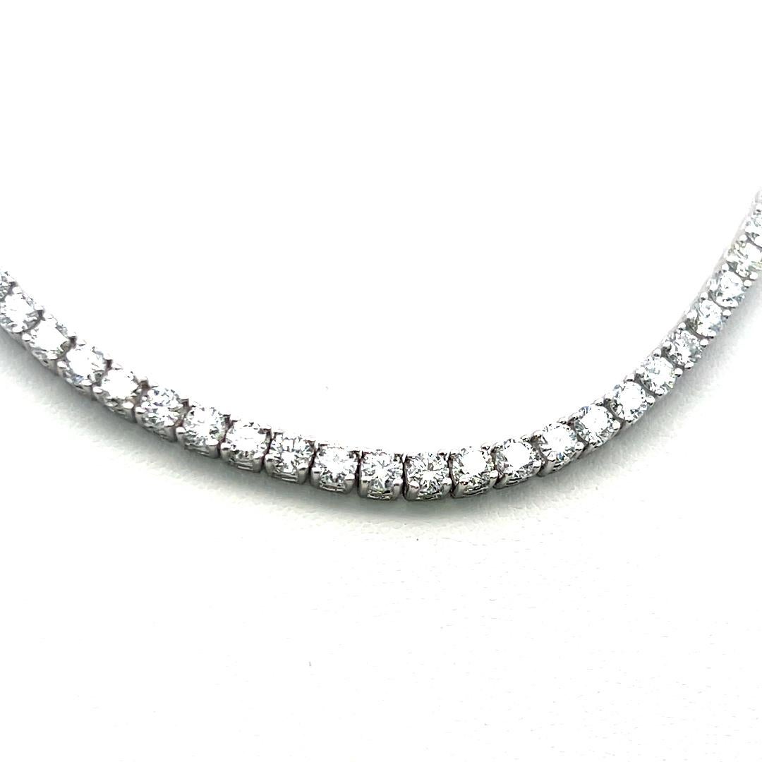 Women's 15.63 Carat Round Brilliant G VS Diamond 14 Karat White Gold Riviera Necklace For Sale