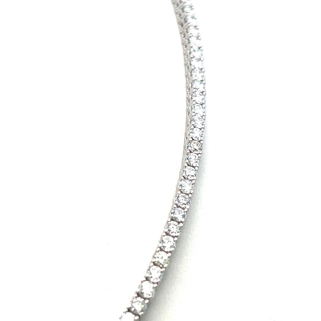 15.63 Carat Round Brilliant G VS Diamond 14 Karat White Gold Riviera Necklace For Sale 1