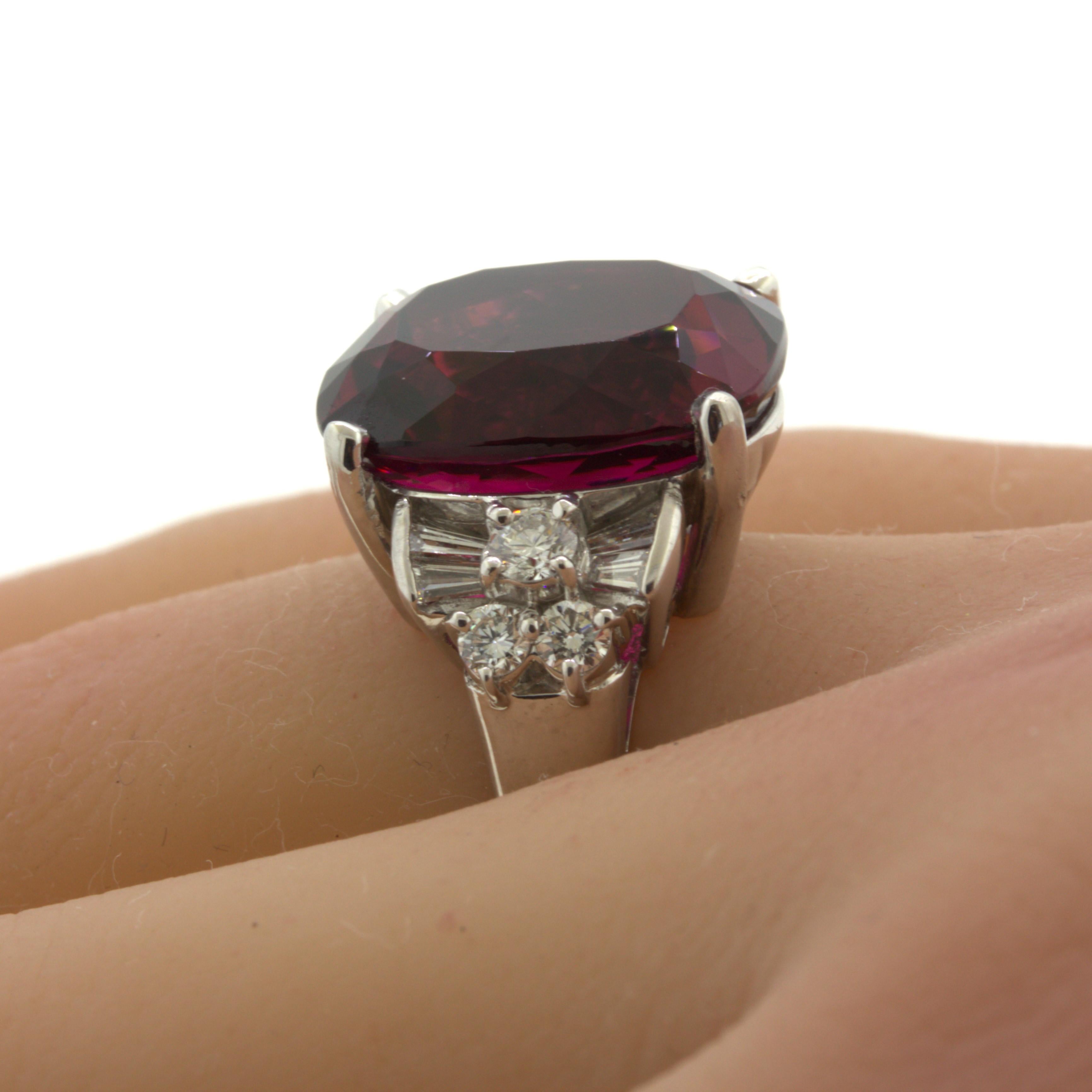 15.64 Carat Rhodolite Garnet Diamond Platinum Ring In Excellent Condition For Sale In Beverly Hills, CA
