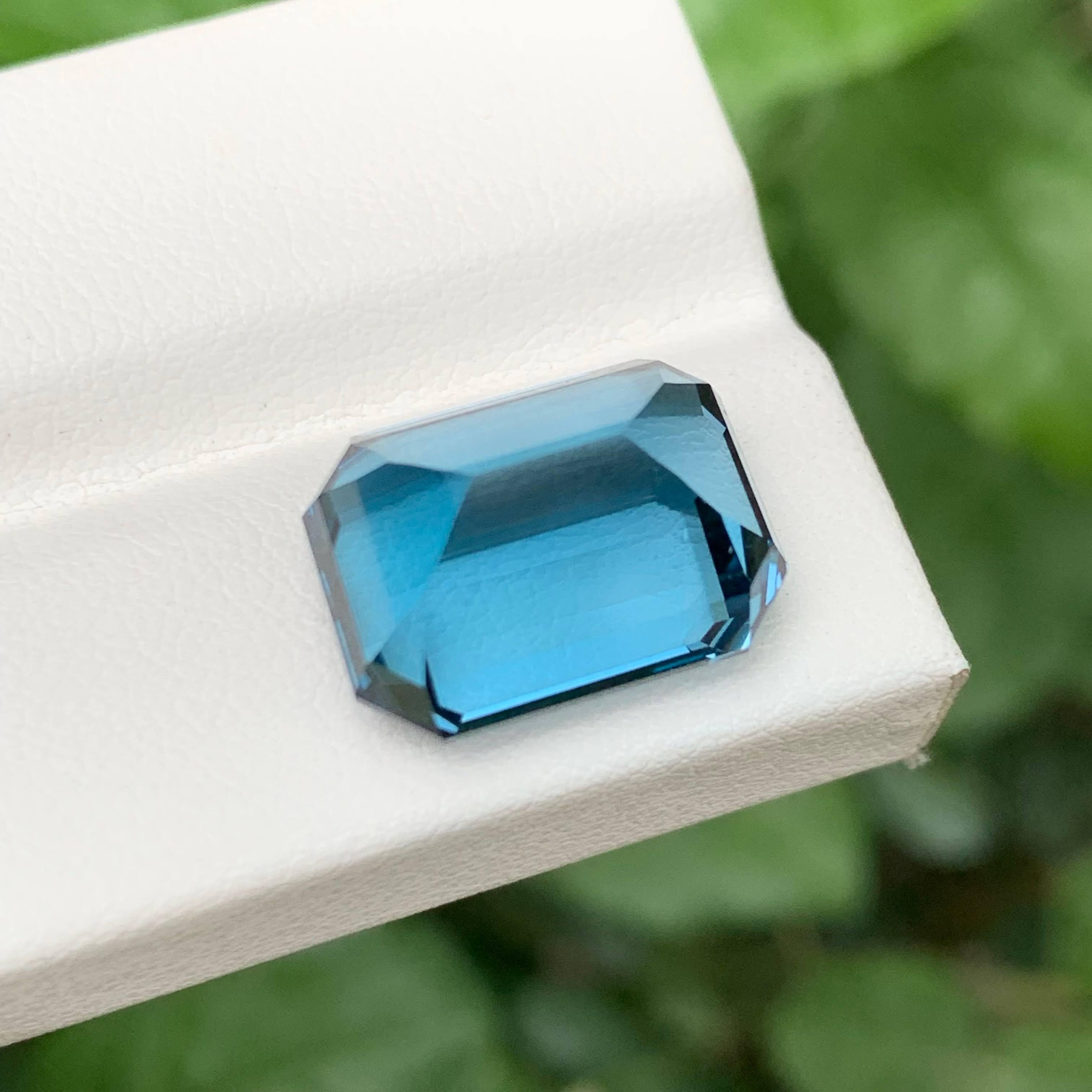 15,65 quilates naturales sueltos Topacio azul profundo de Londres talla esmeralda Gema africana Corte esmeralda en venta