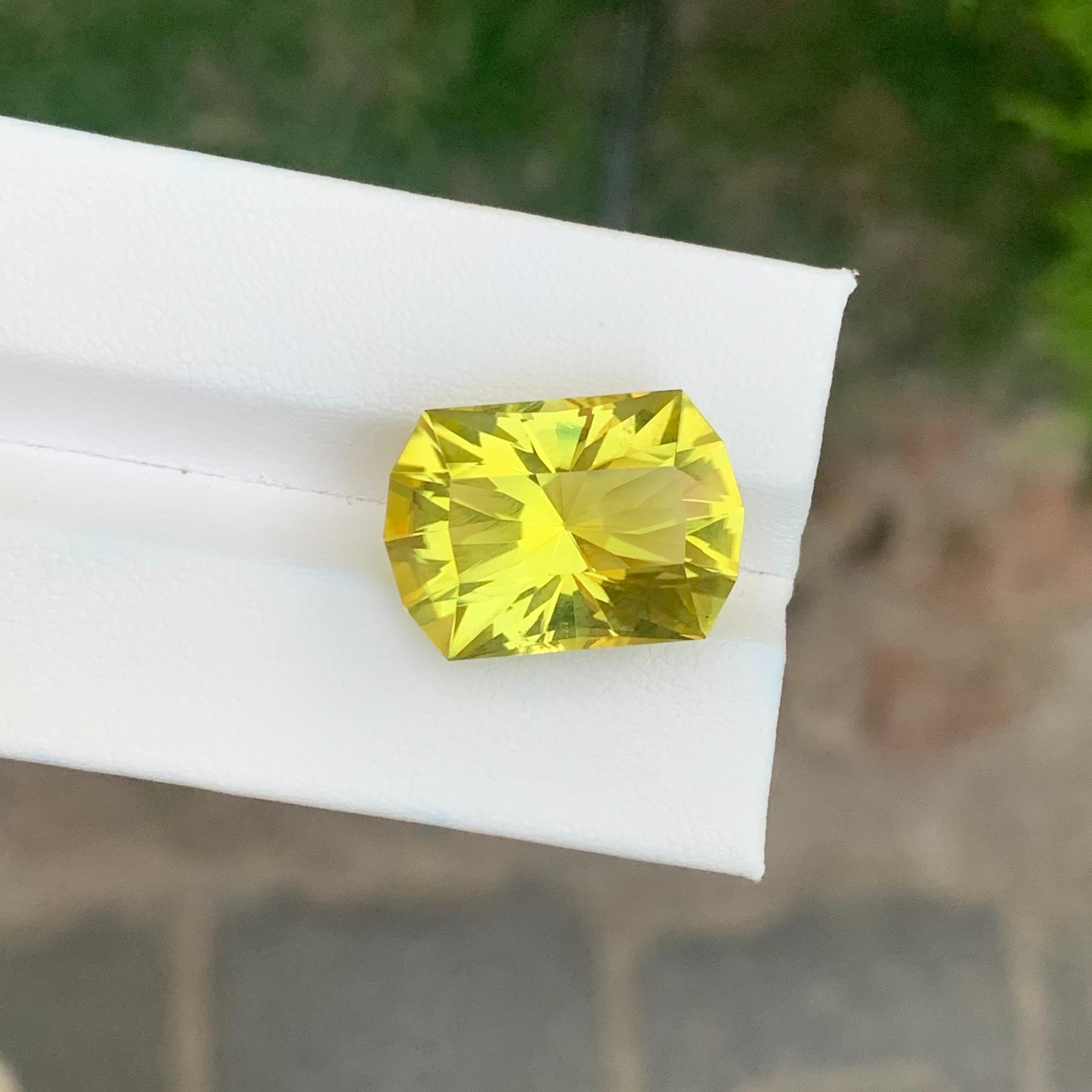 15,65 carati di pietra naturale sfusa in oro verde, quarzo limone, taglio Brilliante in vendita 2